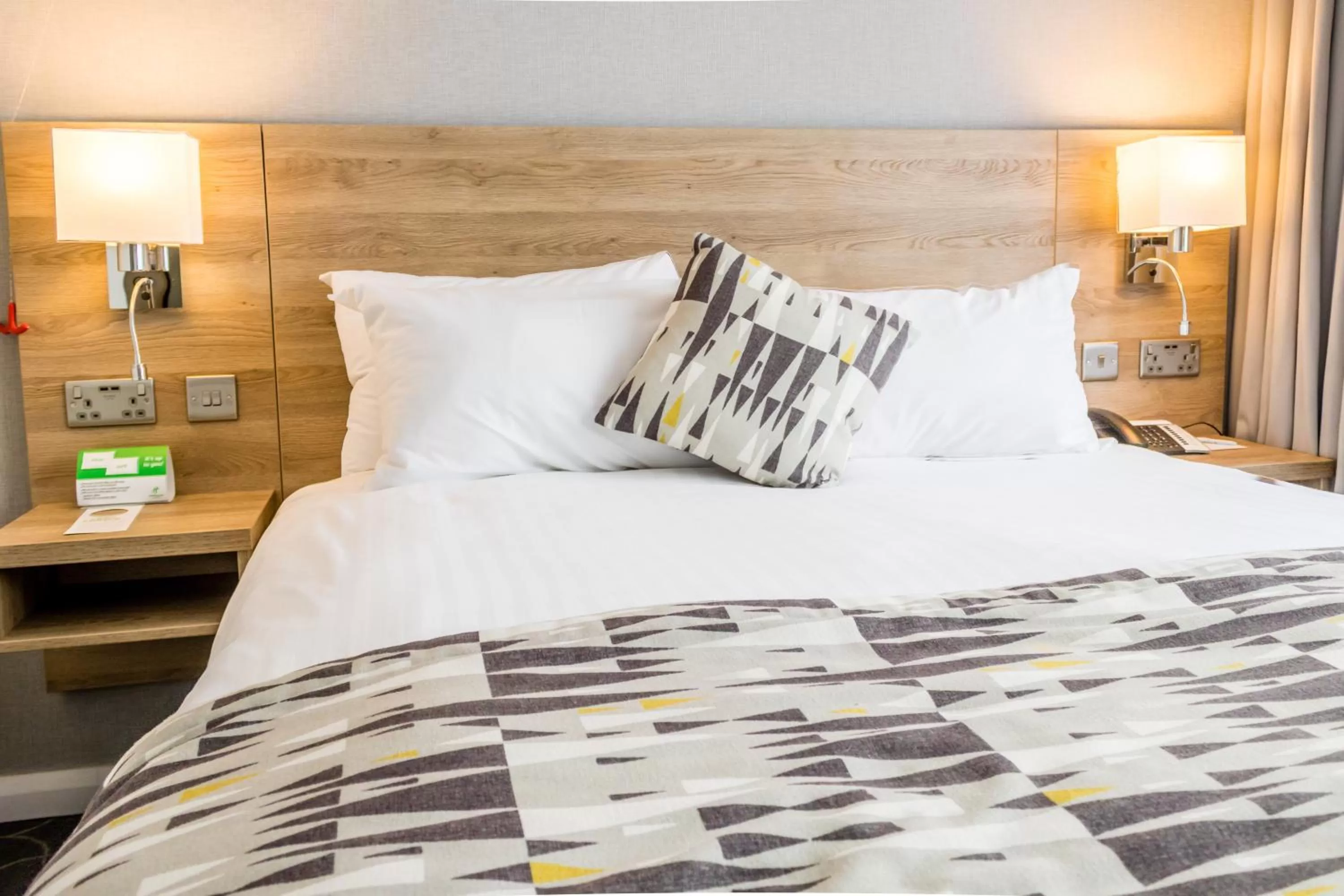 Photo of the whole room, Bed in Holiday Inn Preston by IHG