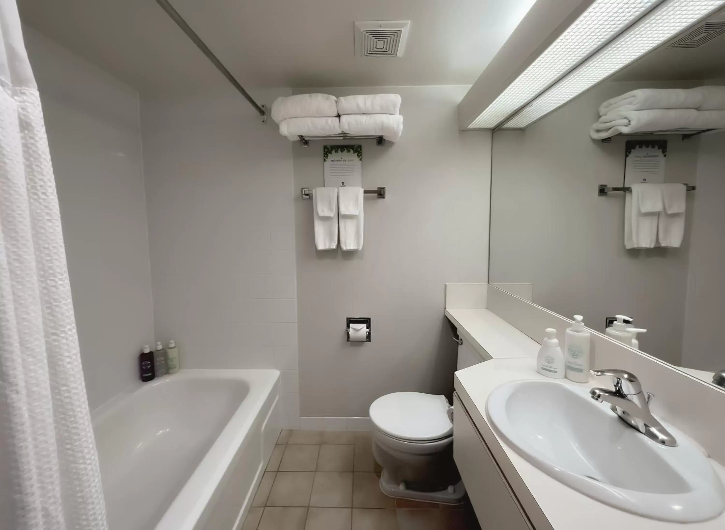 Shower, Bathroom in Coast Capri Hotel