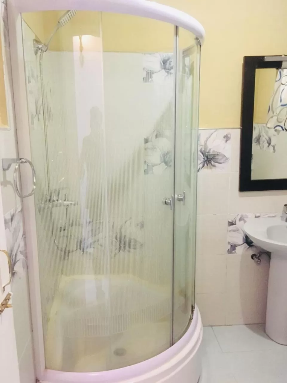 Shower in The Trevene Hotel