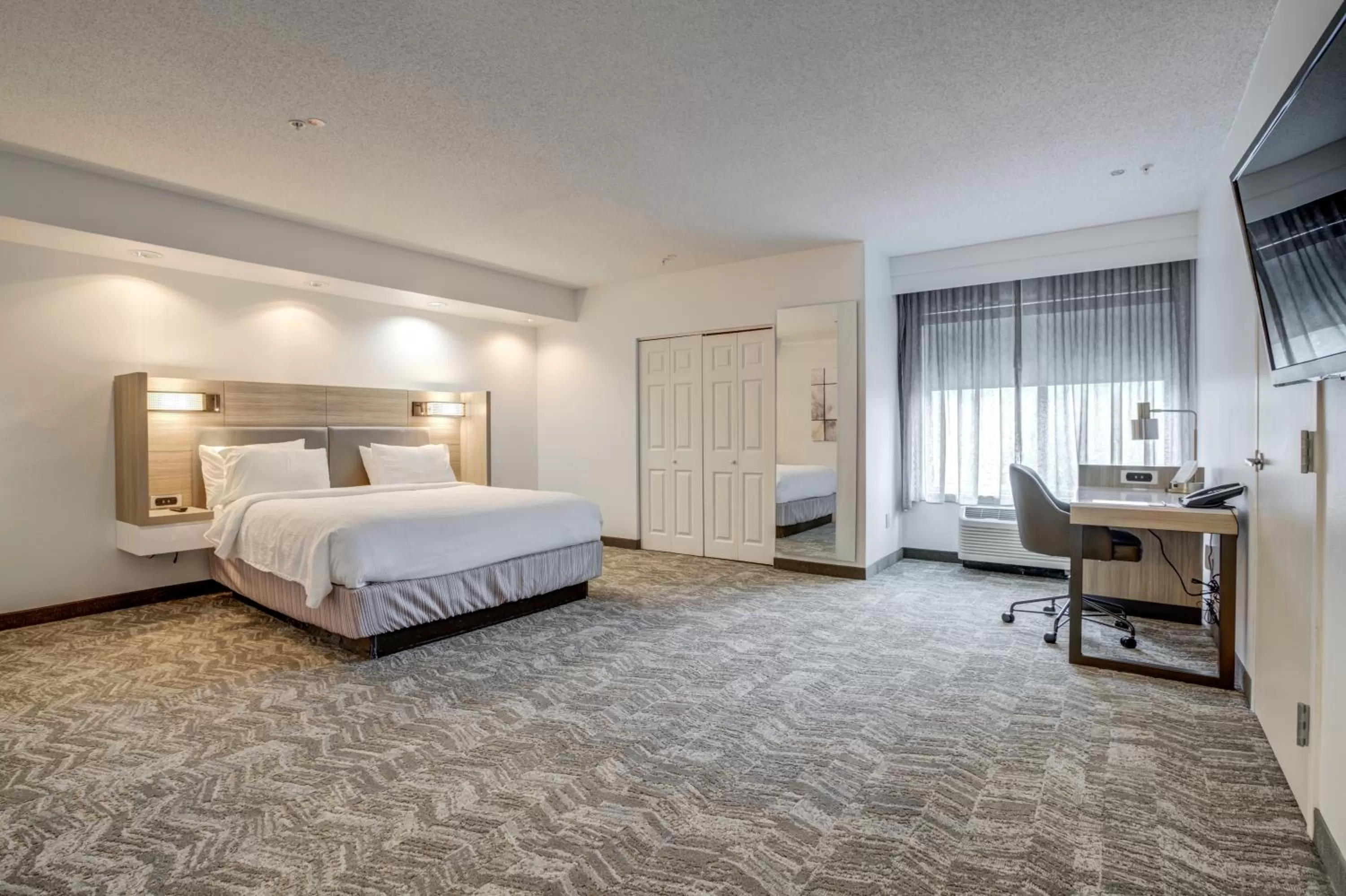 Photo of the whole room, Bed in SpringHill Suites Gainesville