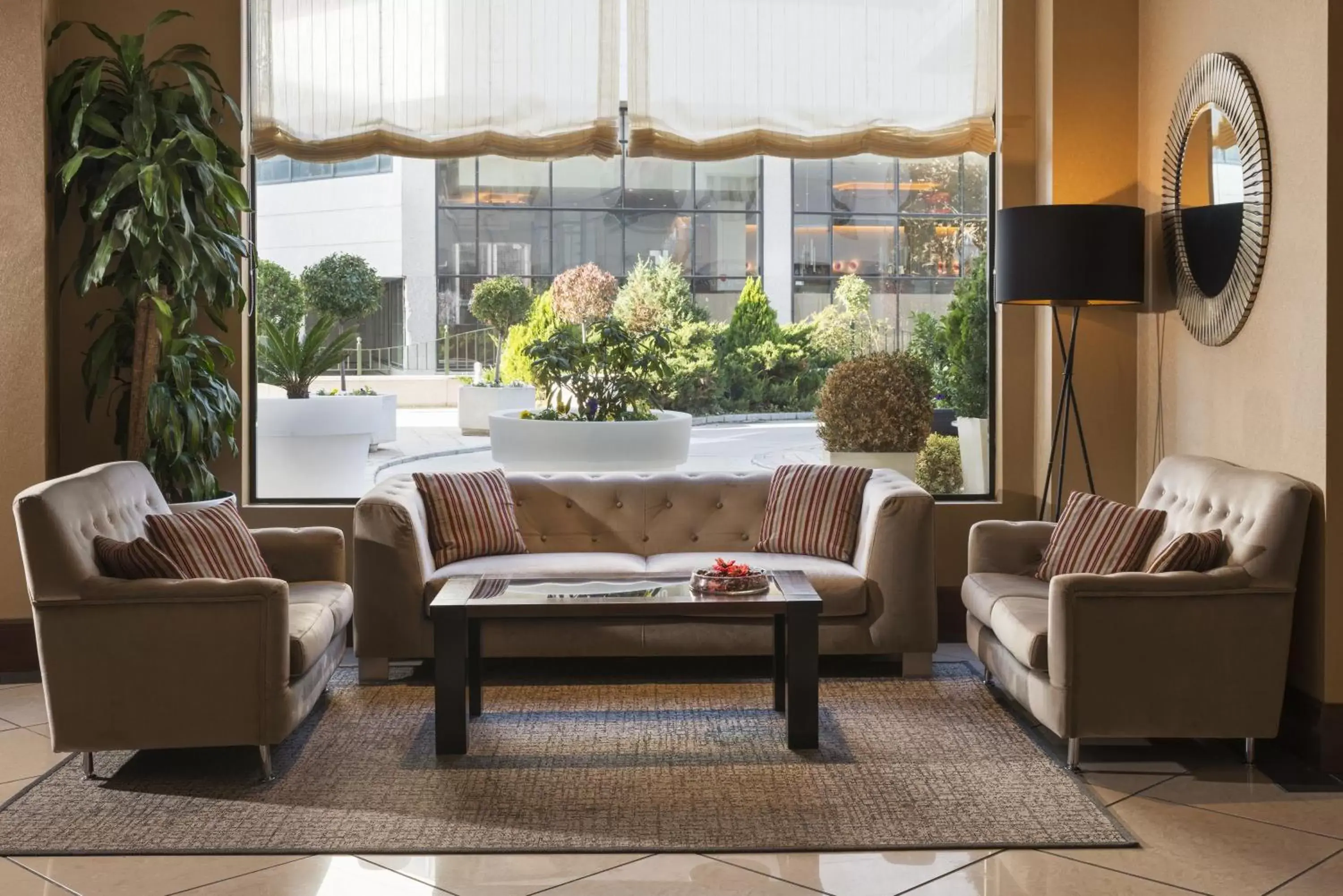 Lobby or reception in Elba Madrid Alcalá Lobby or reception in Elba Madrid Alcalá