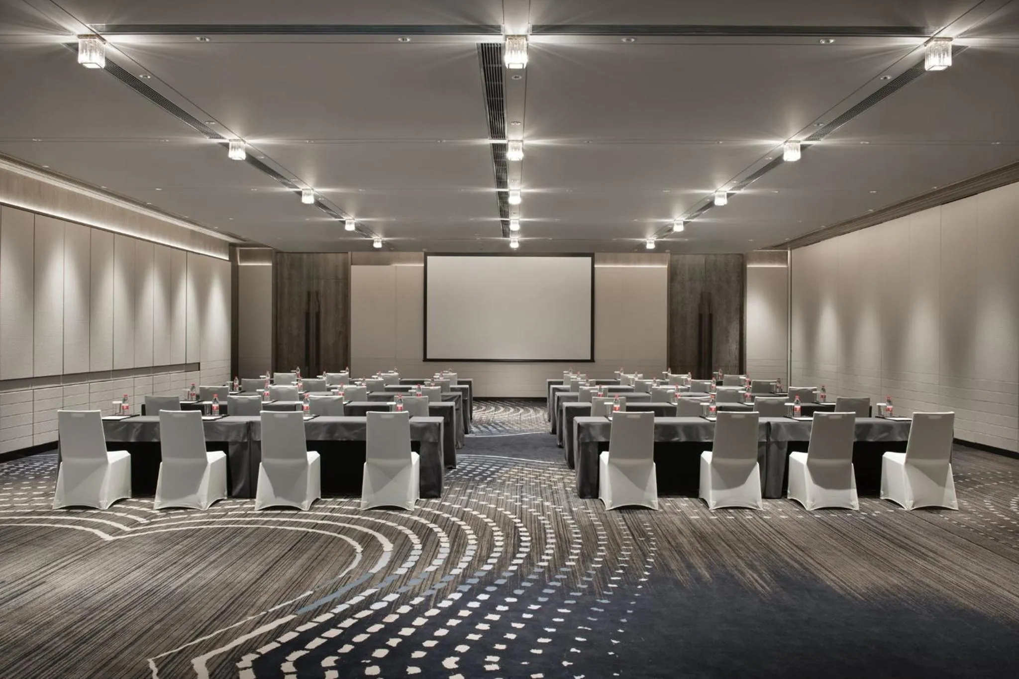 Banquet/Function facilities in Crowne Plaza Wuhan Optics Valley by IHG