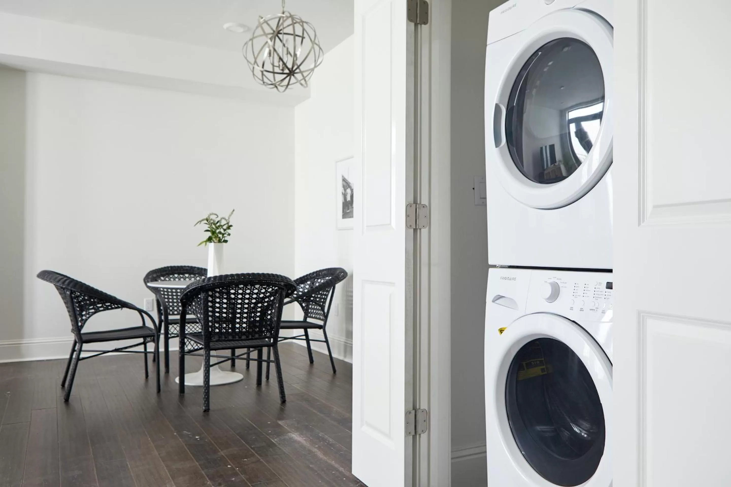 Living room in Sonder Lafayette Square
