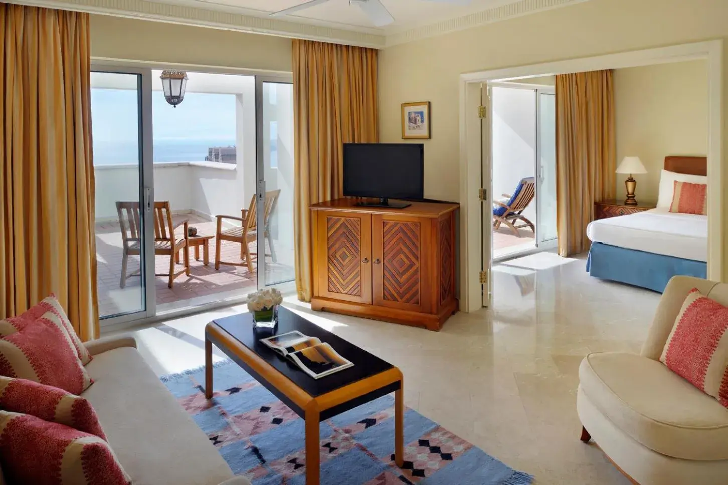 Toilet, Seating Area in Movenpick Resort & Residences Aqaba