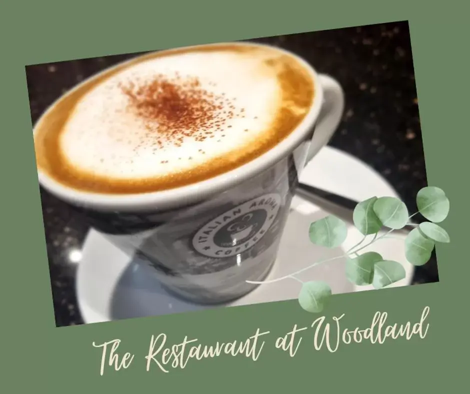 Restaurant/places to eat in Woodland Bay Hotel