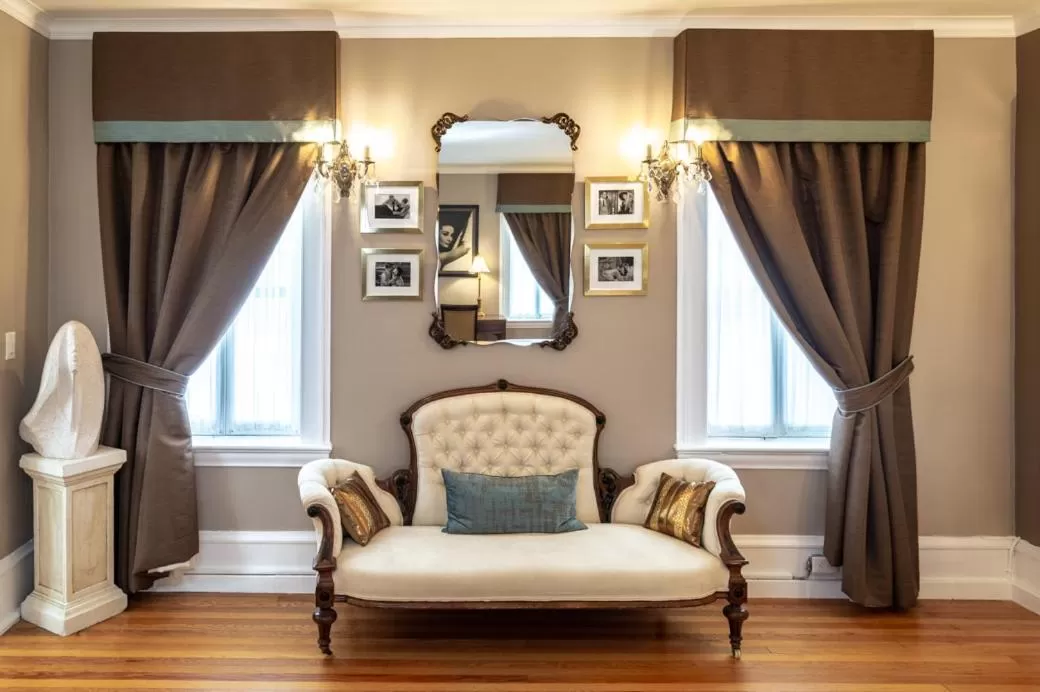Seating Area in Grey Gables Inn