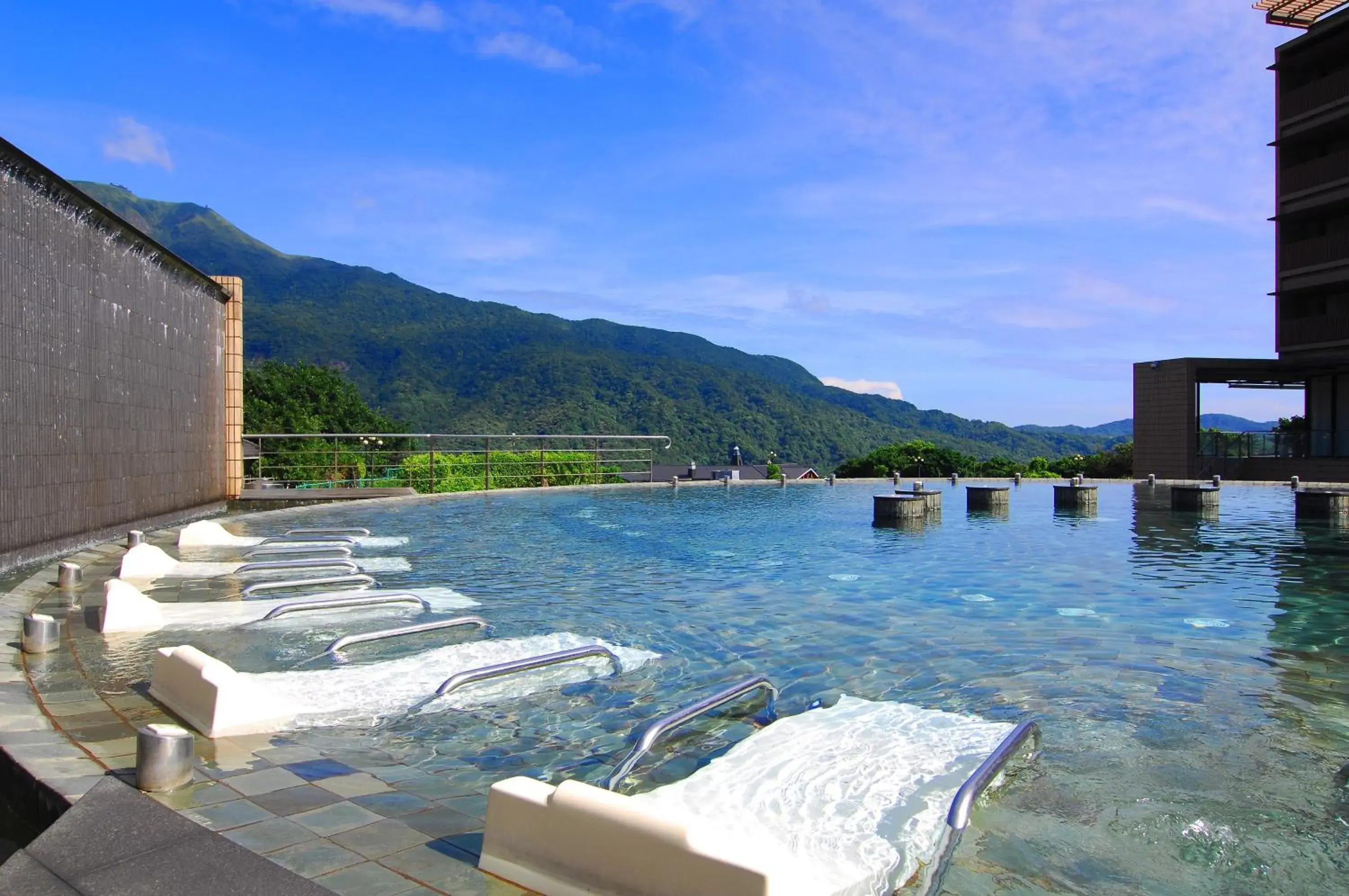 Spa and wellness centre/facilities, Swimming Pool in Yang Ming Shan Tien Lai Resort & Spa