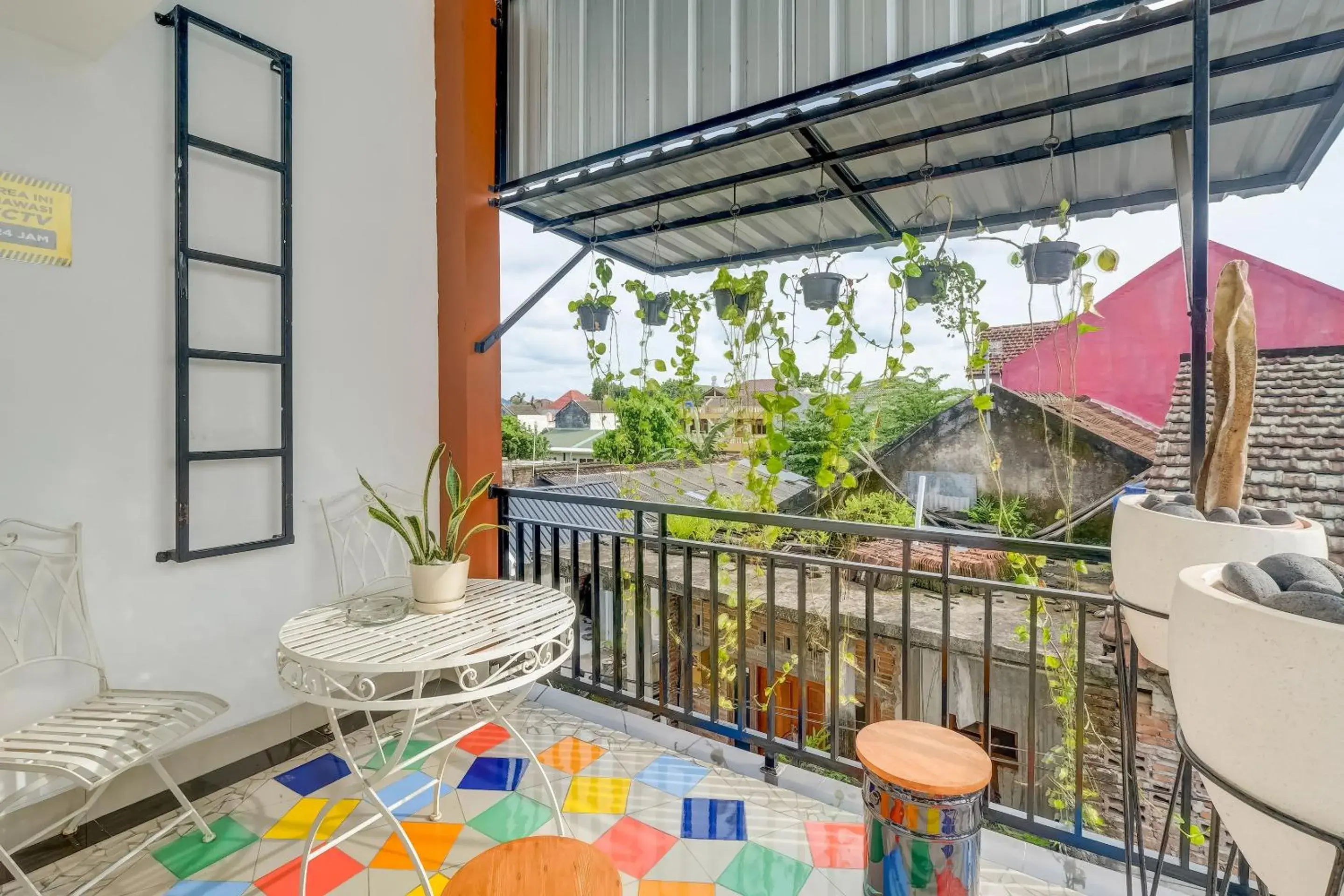 Area and facilities, Balcony/Terrace in OYO 3496 Griya Gayatri Syariah