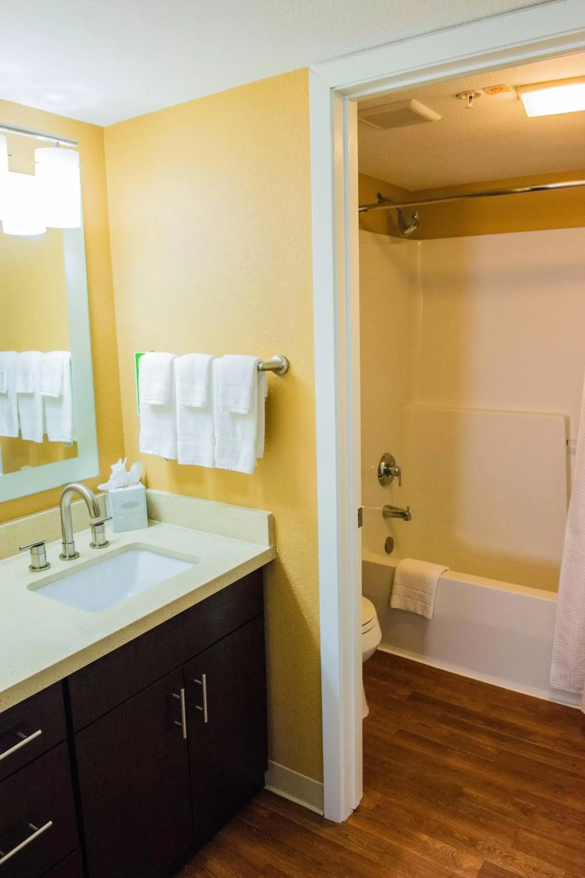 Bathroom in TownePlace Suites by Marriott Houston NASA/Clear Lake