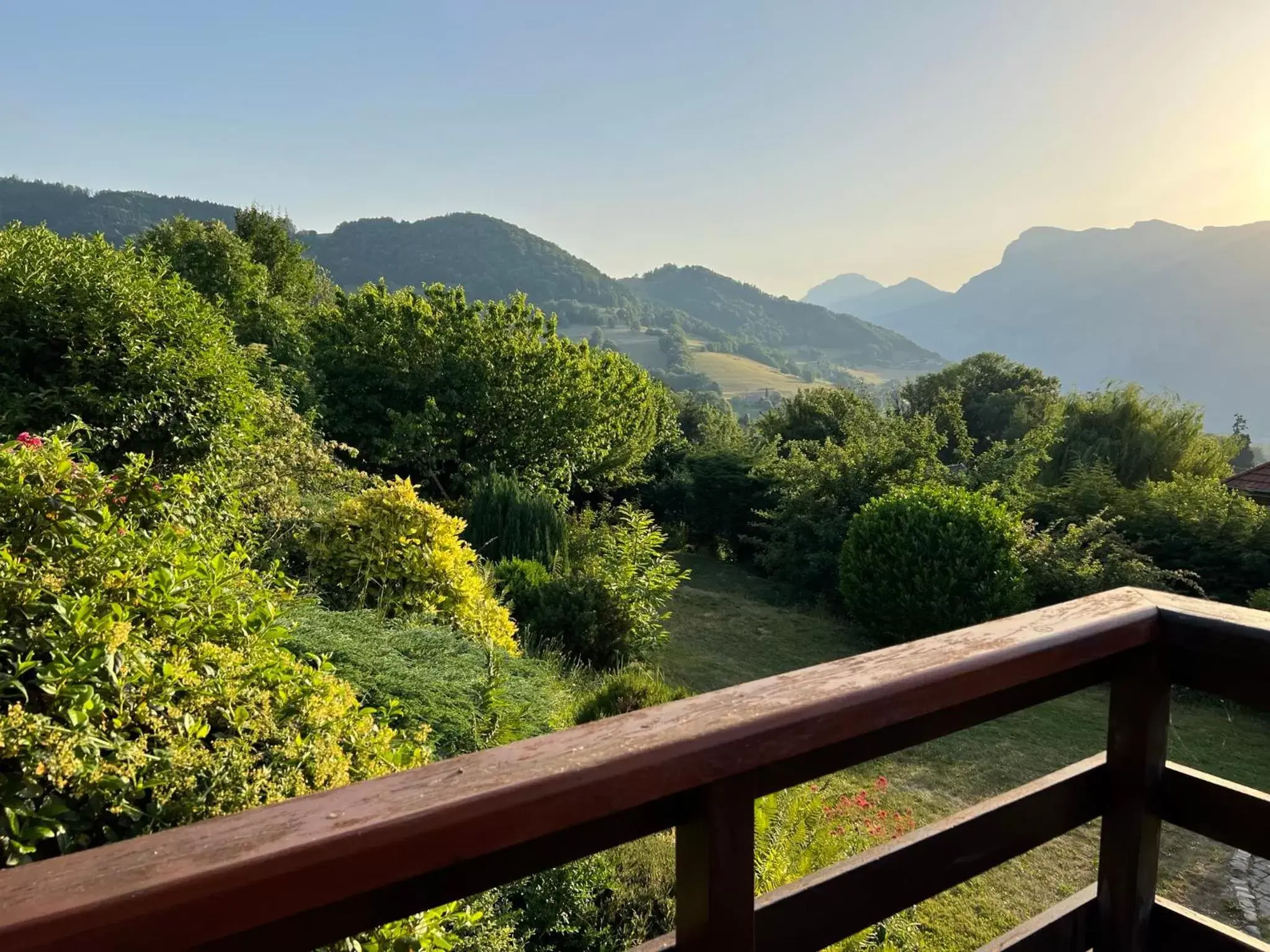 Natural landscape, Mountain View in Eco-Logis Mad'in Belledonne