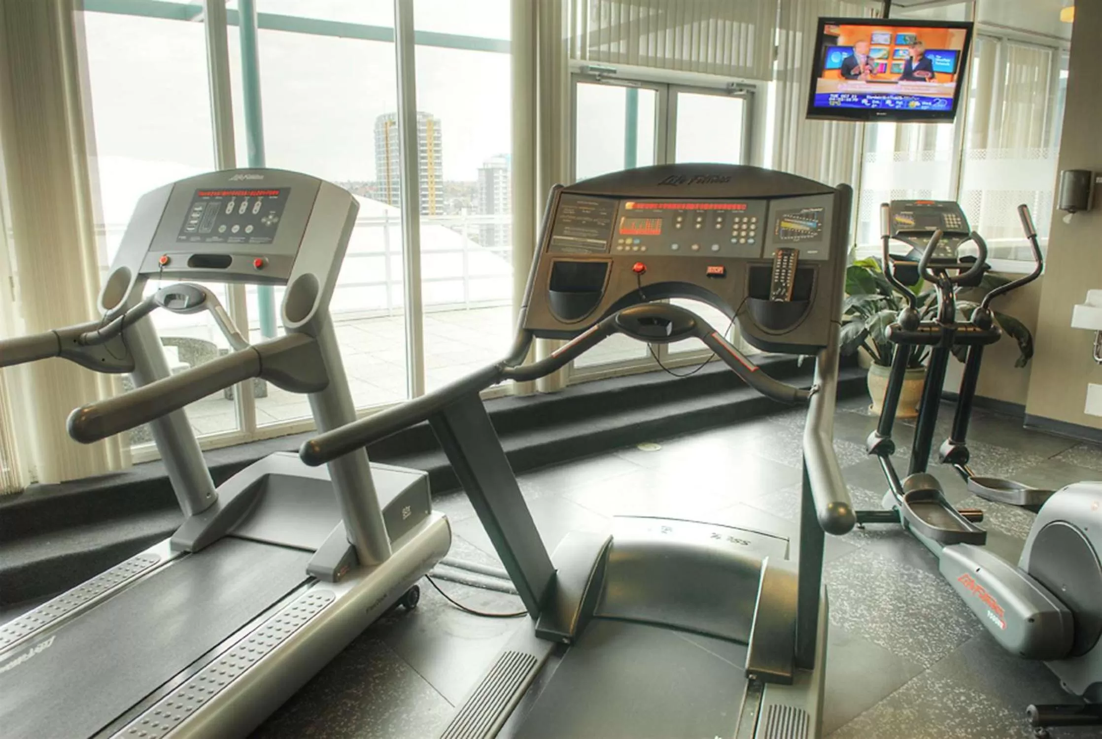 Fitness centre/facilities in Hampton Inn & Suites, by Hilton - Vancouver Downtown