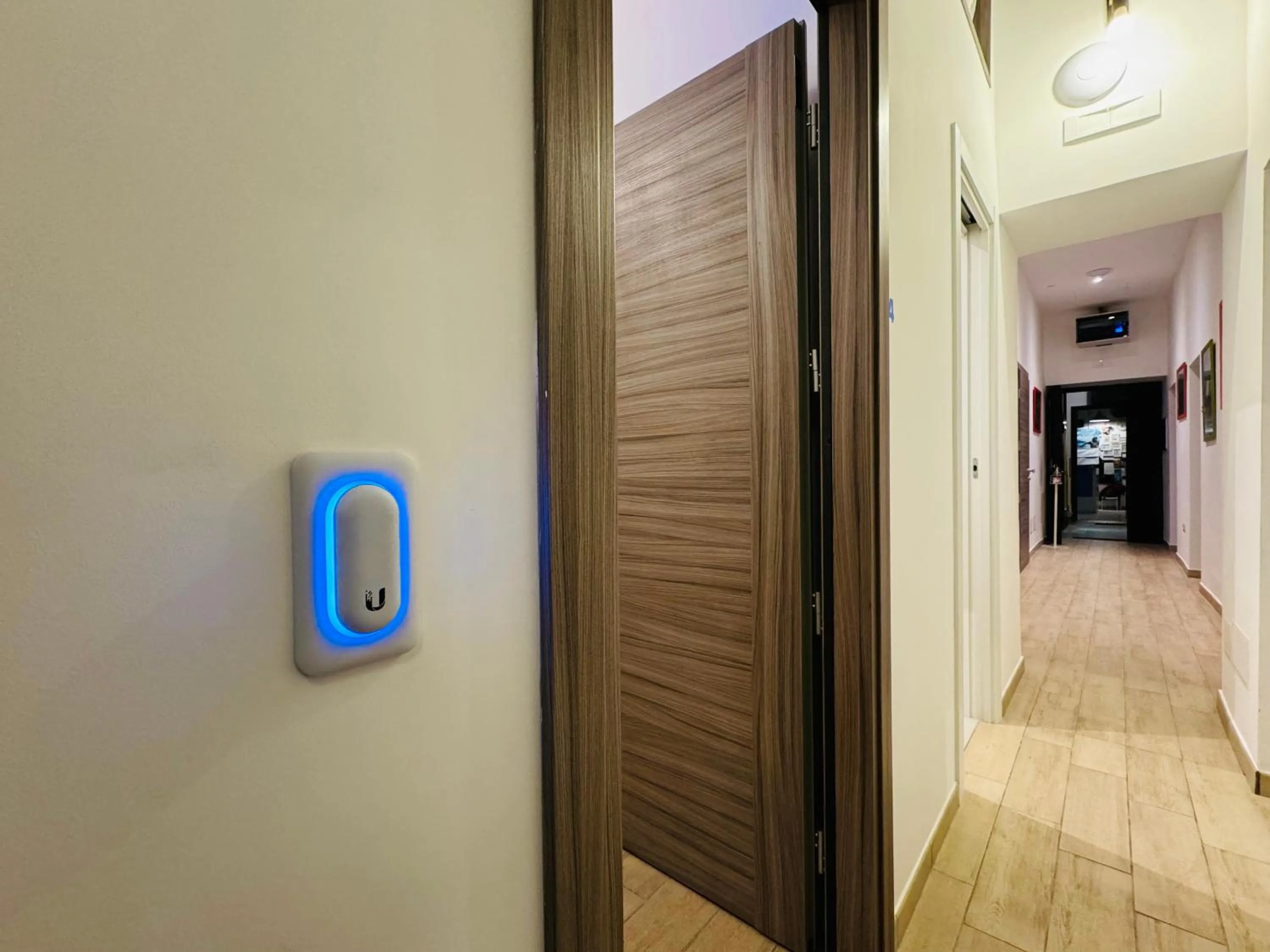 Facade/entrance in Hostel Mancini Naples