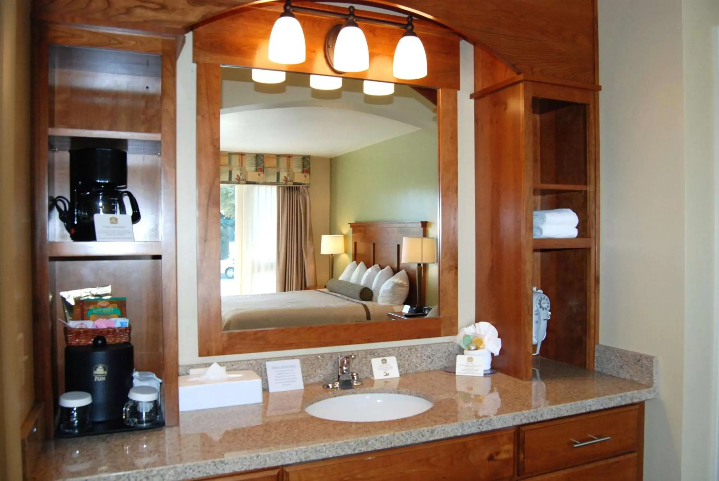 Photo of the whole room, Bathroom in Best Western Driftwood Inn