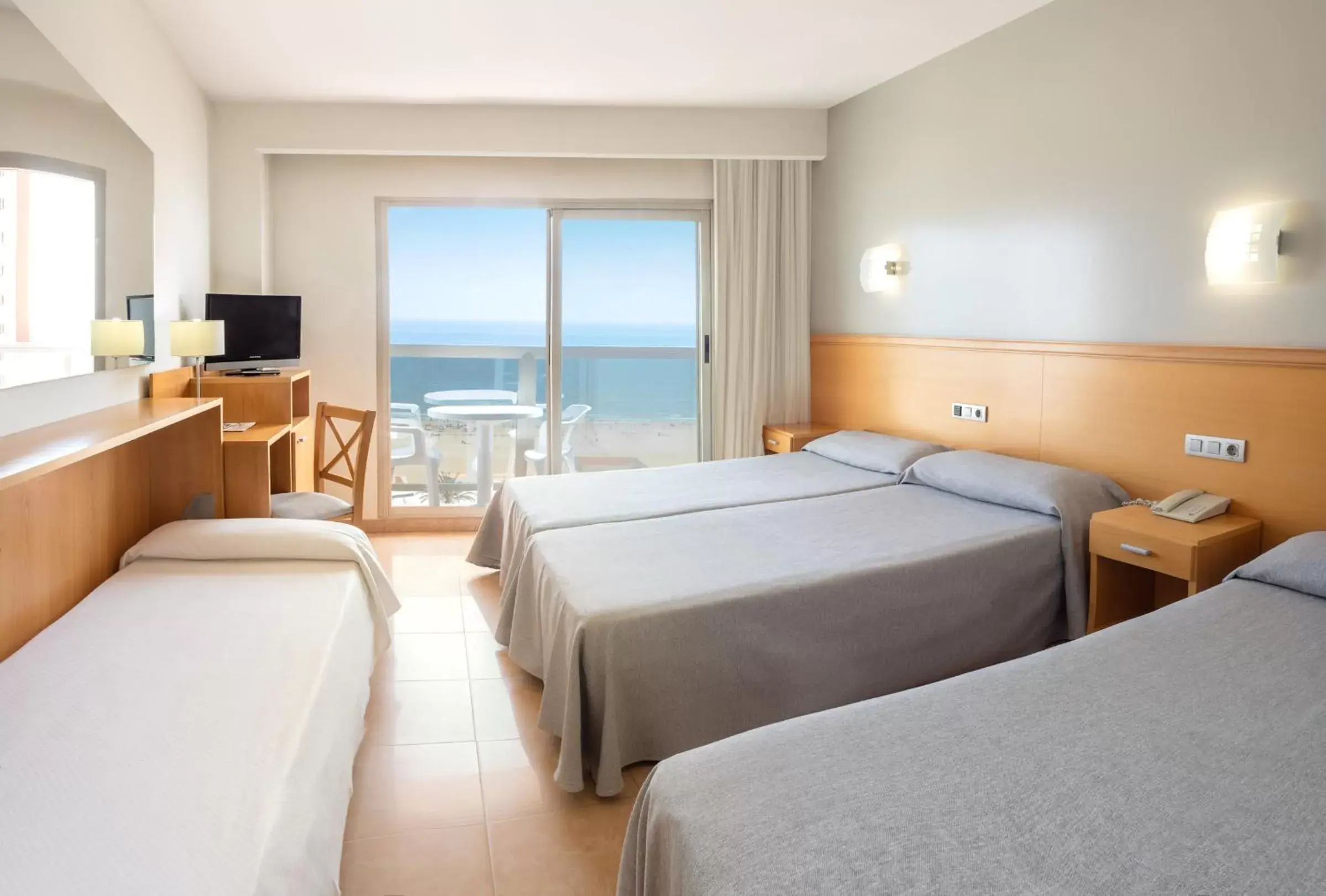 Bed in Hotel RH Gijón & Spa