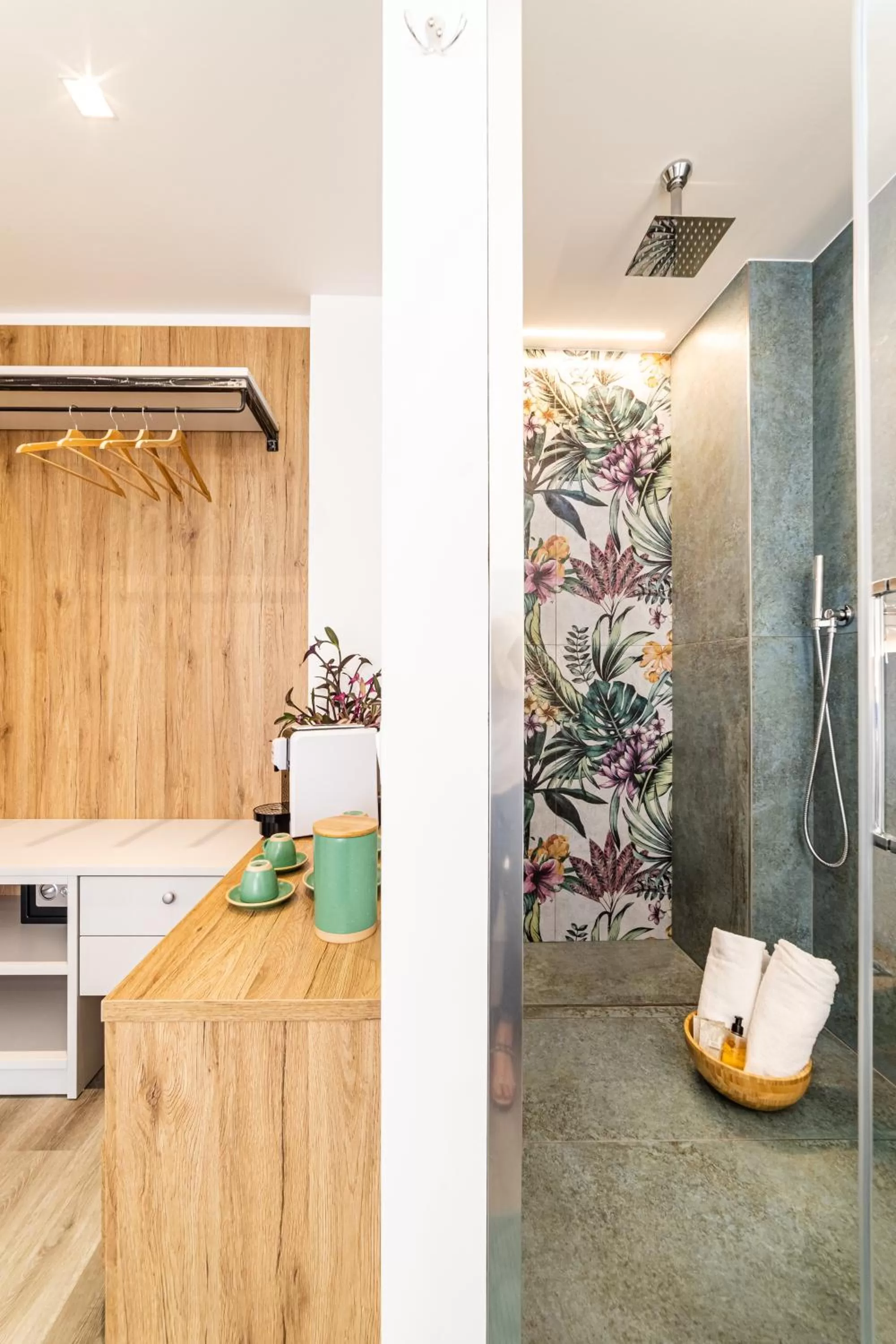 Shower in Hotel Majorca