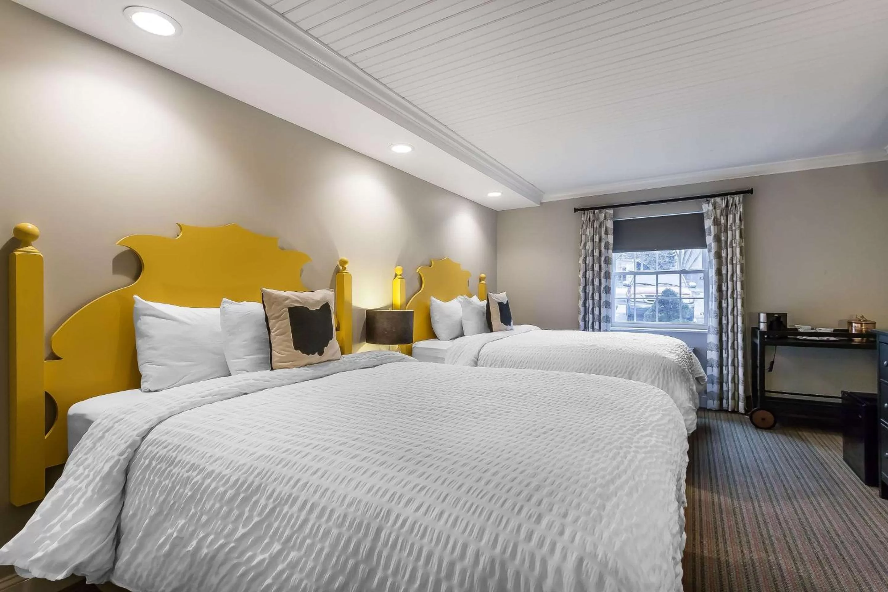 Photo of the whole room, Bed in The Aurora Inn Hotel and Event Center