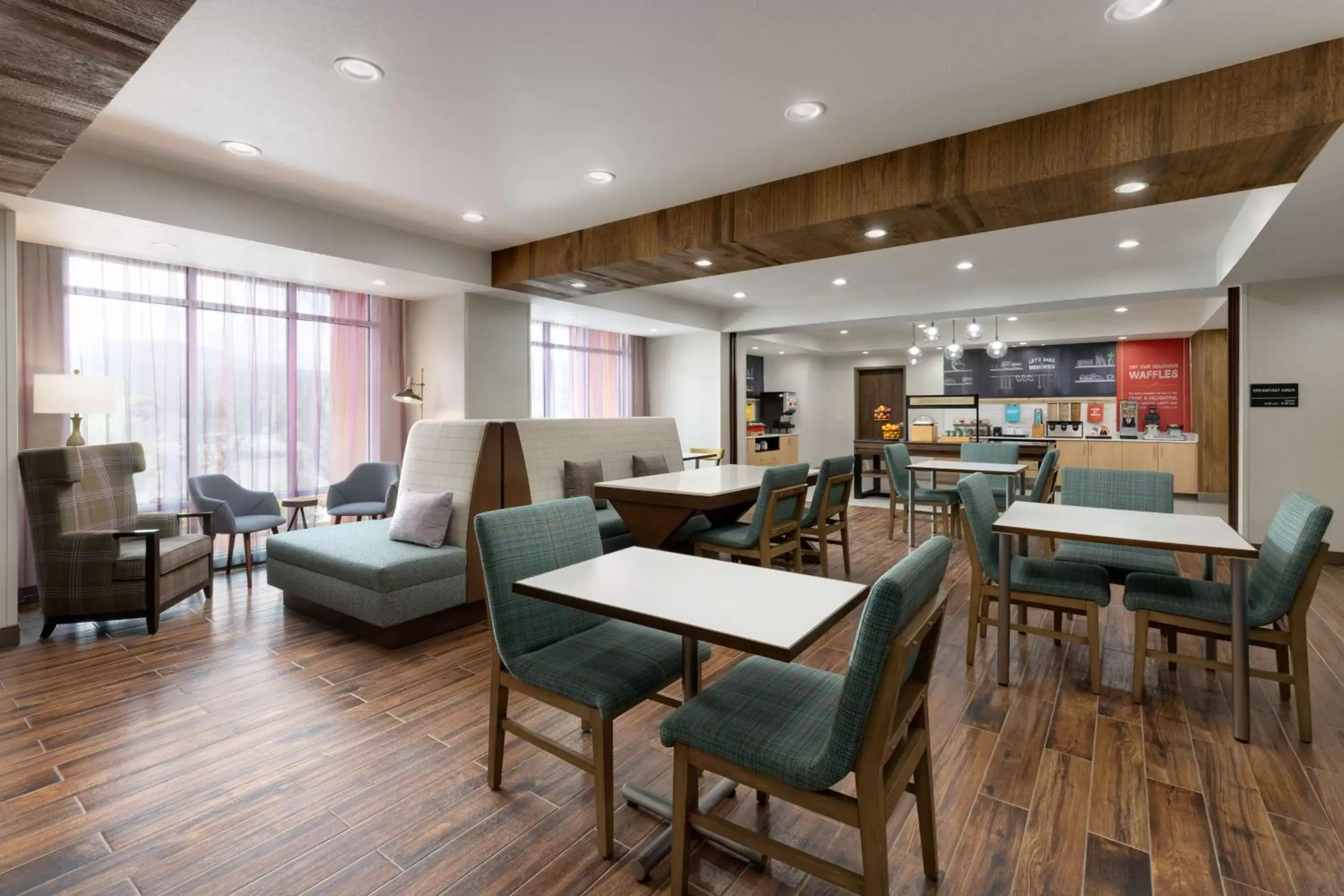 Breakfast in Hampton Inn Oakhurst-Yosemite Breakfast in Hampton Inn Oakhurst-Yosemite