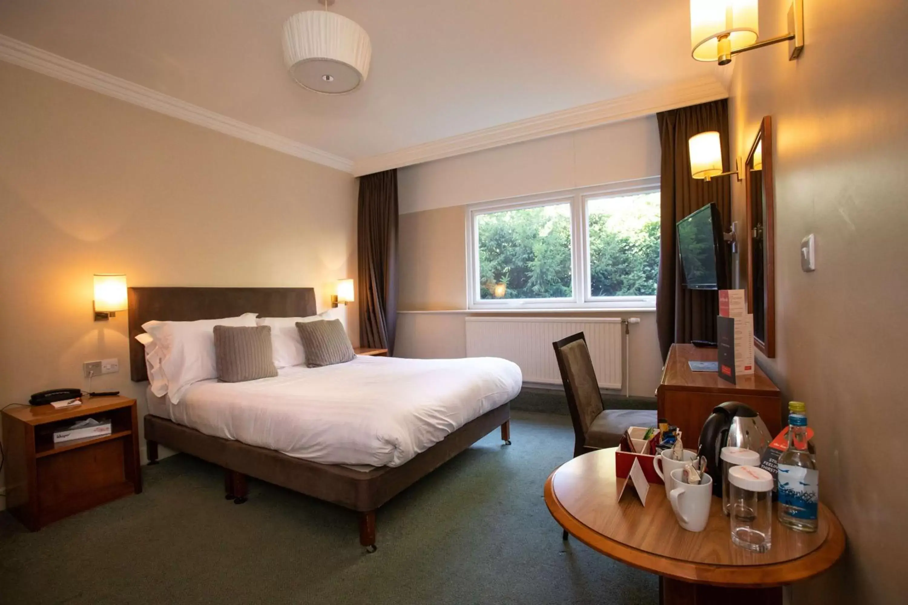 Double Room - Disability Access in The Lincoln Hotel Double Room - Disability Access in The Lincoln Hotel