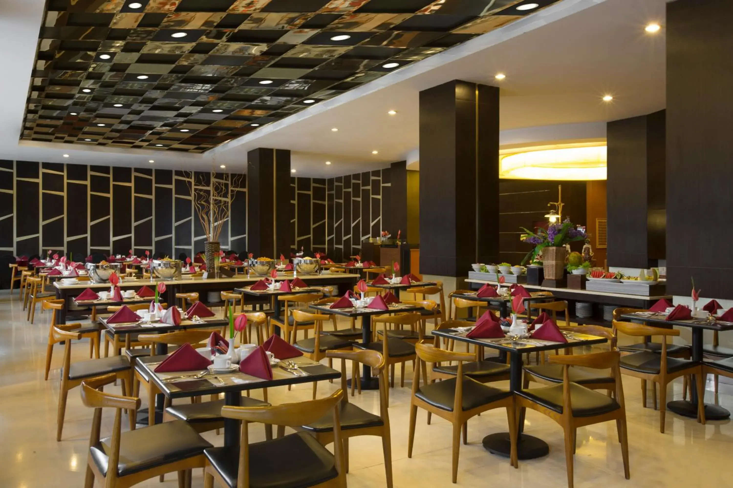 Restaurant/Places to Eat in Atria Hotel Magelang