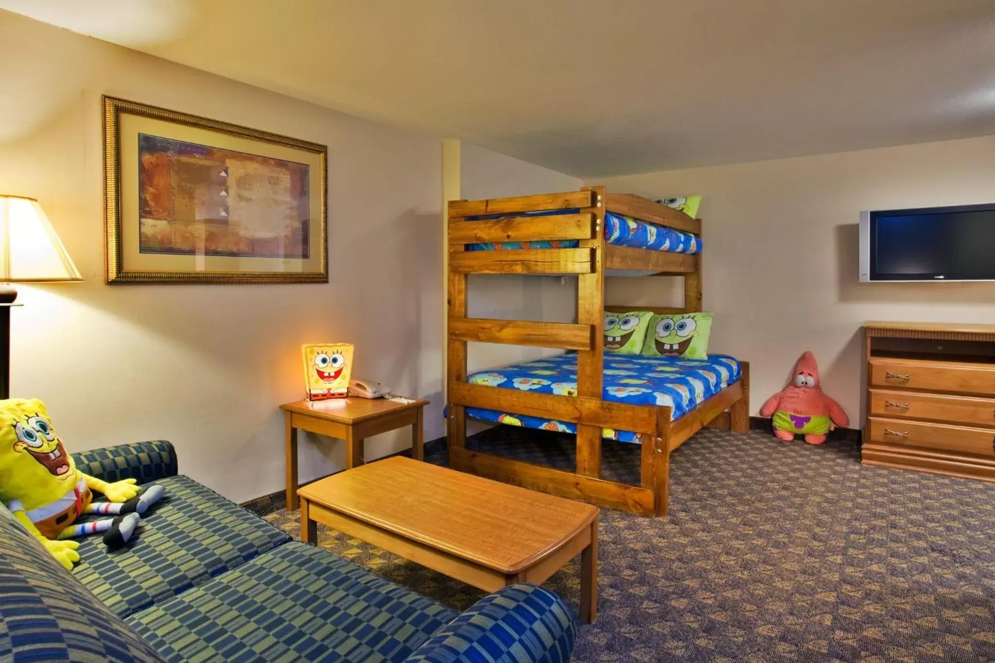 Bedroom, Bunk Bed in Holiday Inn Valdosta Conference Center, an IHG Hotel