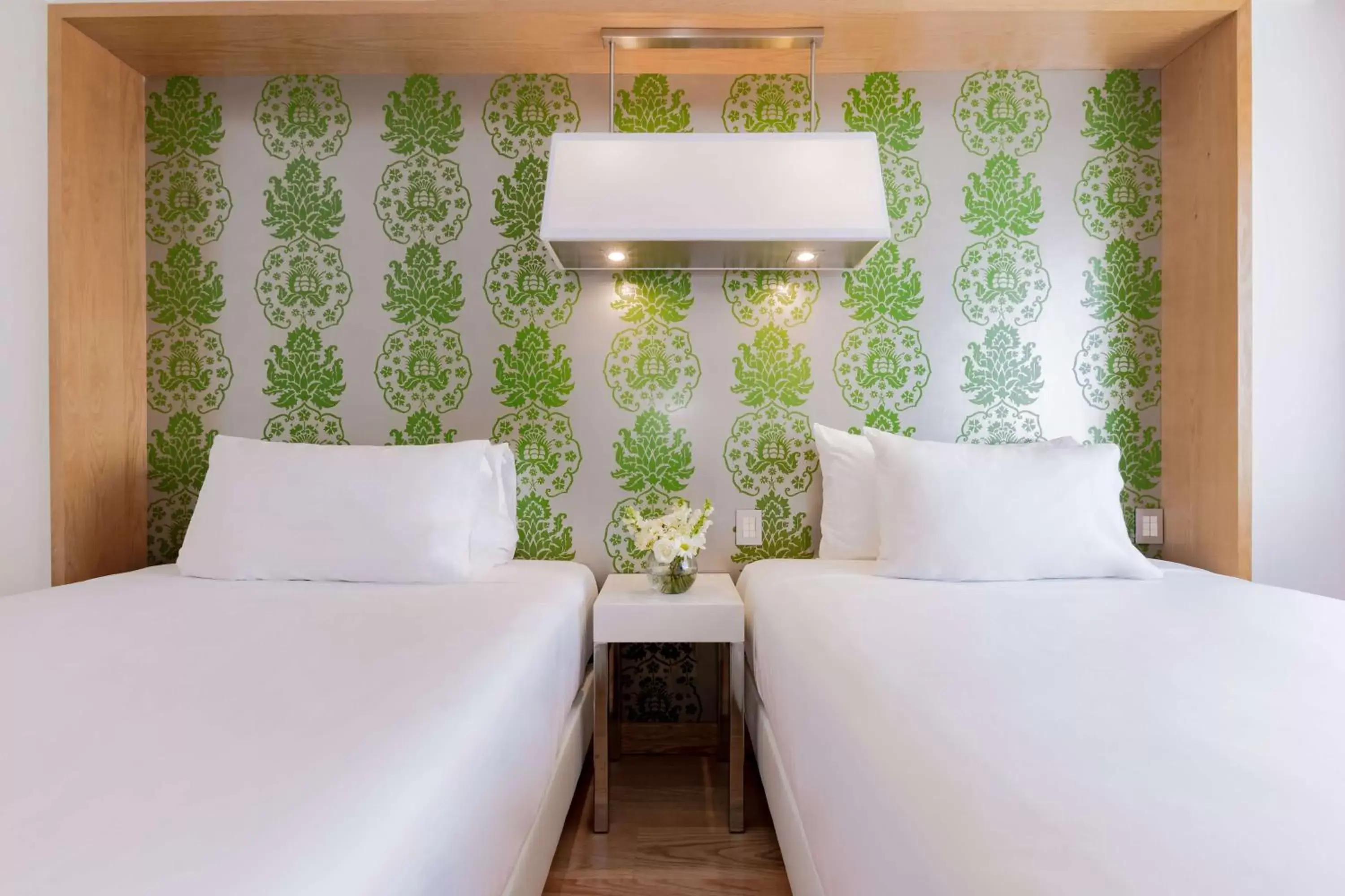 Photo of the whole room, Bed in NH Queretaro Photo of the whole room, Bed in NH Queretaro