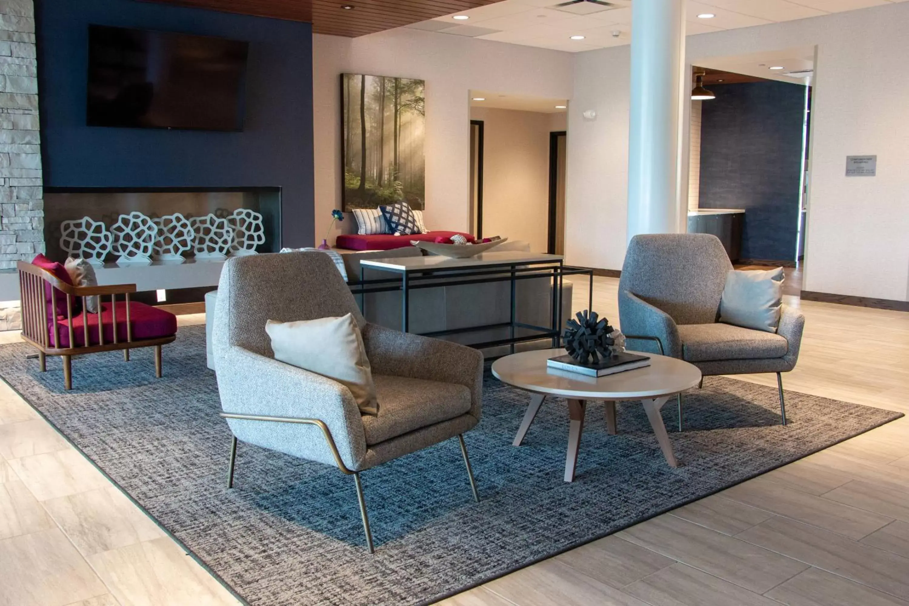 Lobby or reception, Seating Area in Fairfield Inn & Suites by Marriott Davenport Quad Cities