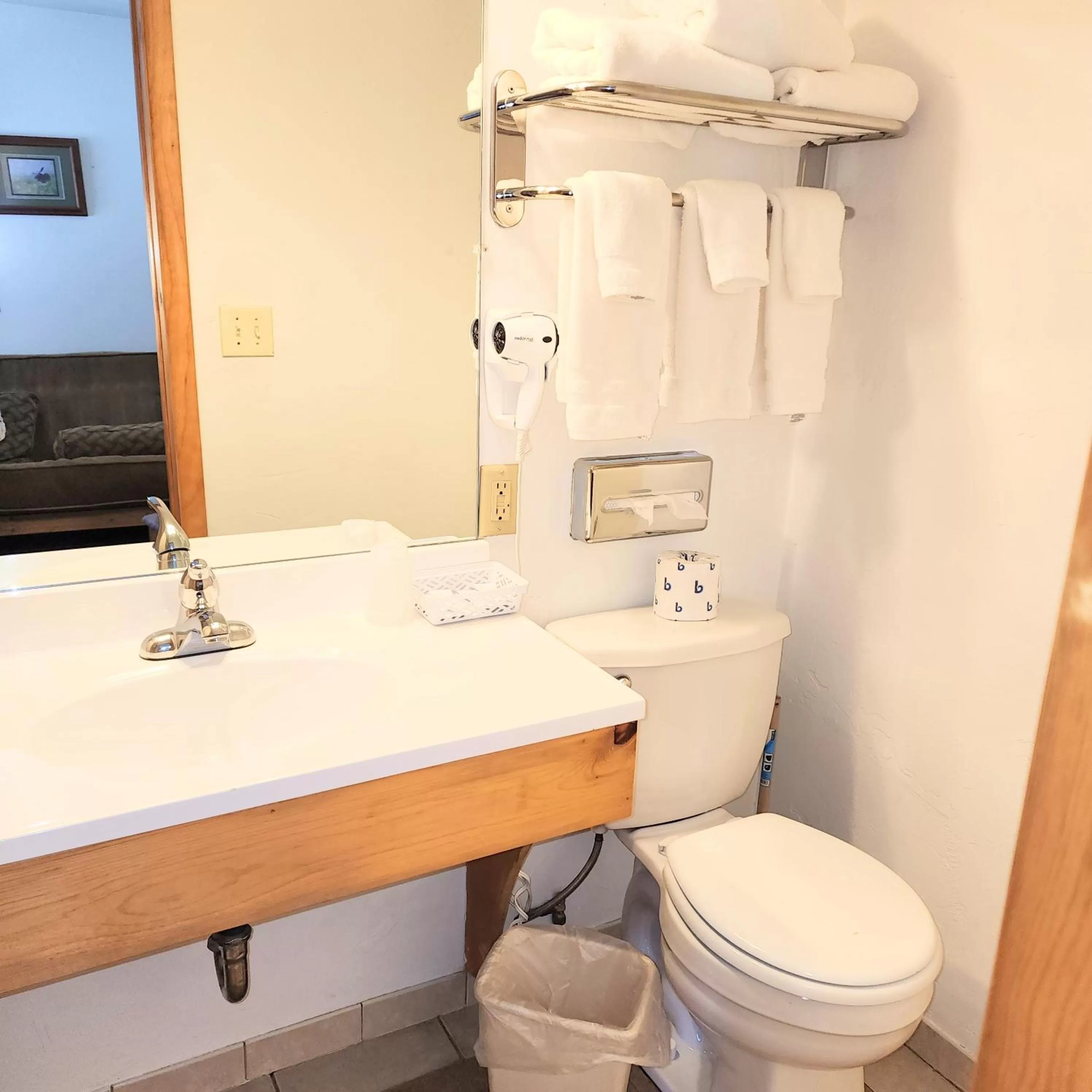 Bathroom in Canyon Motel near Rocky Mountain National Park