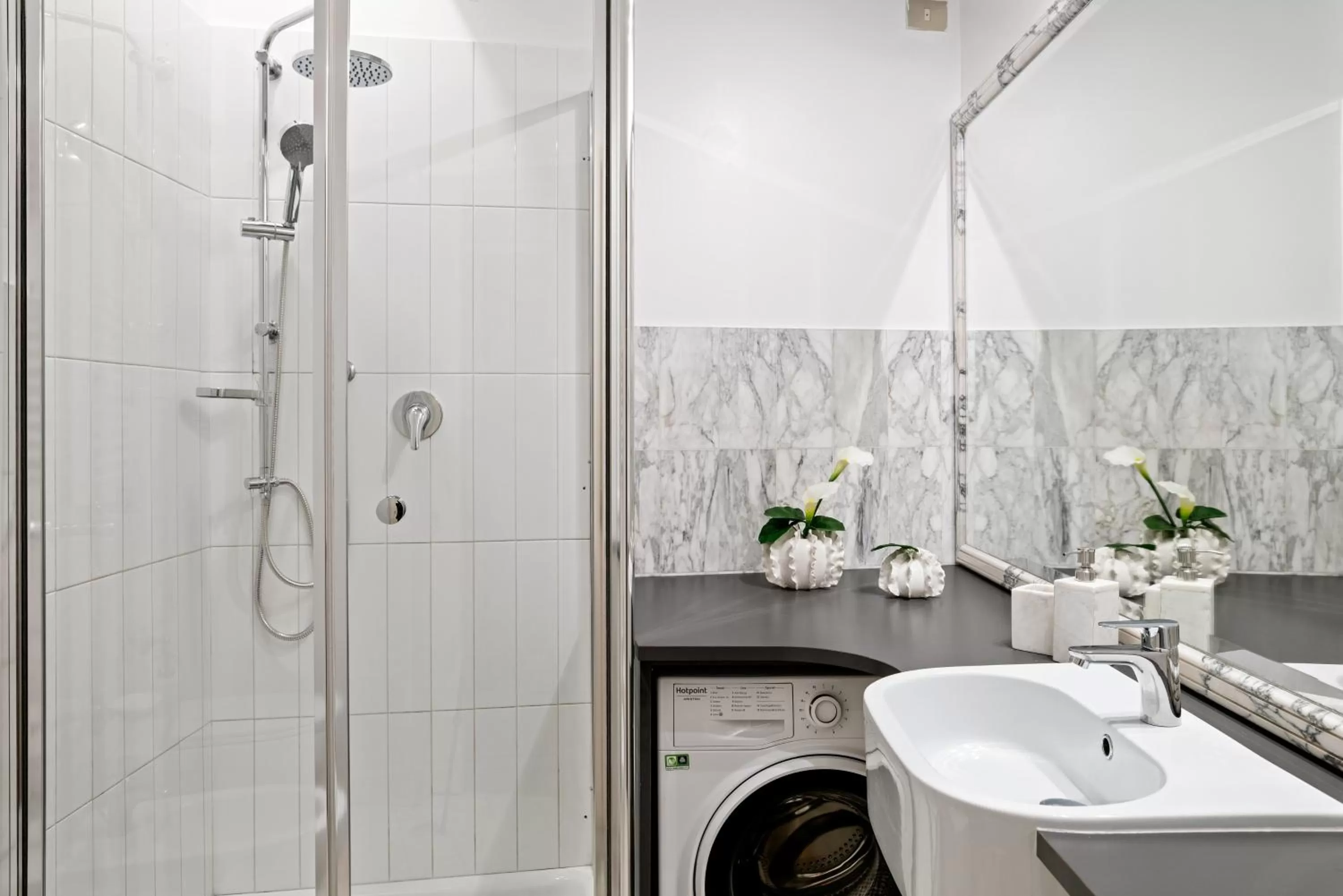 Bathroom in BMGA l ViaPaola43 Palace