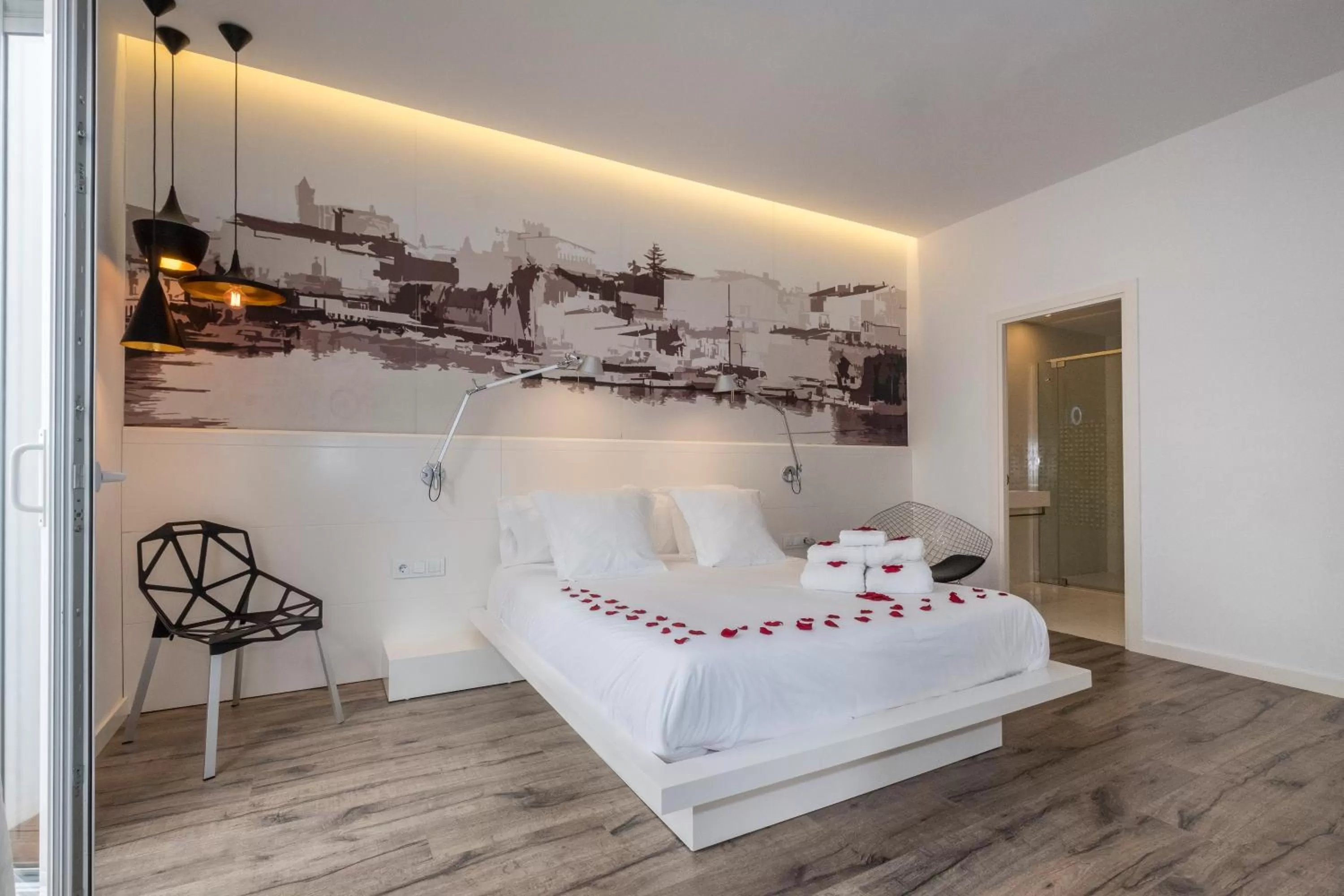 Decorative detail, Bed in Hotel Abril 37