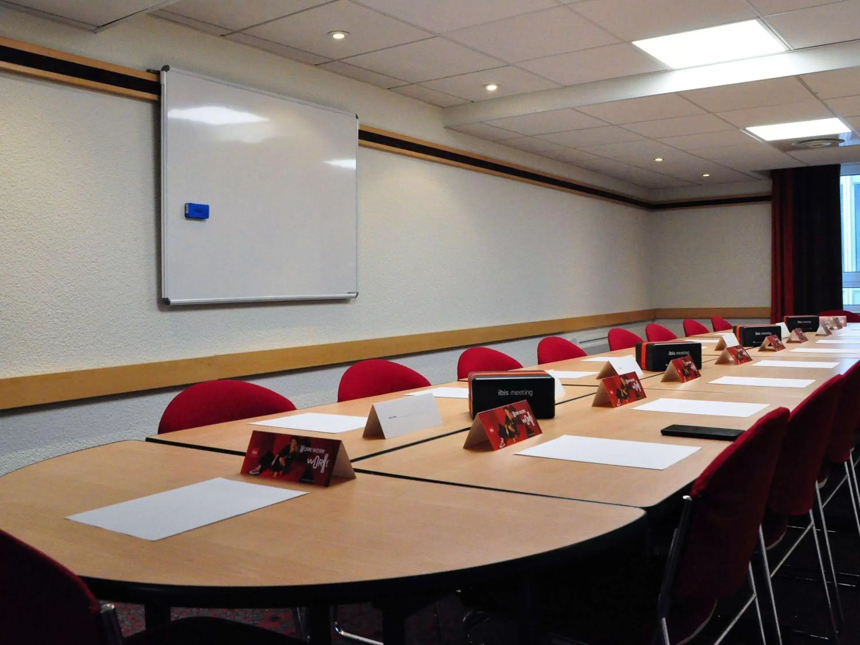 Meeting/conference room in ibis Toulouse Centre