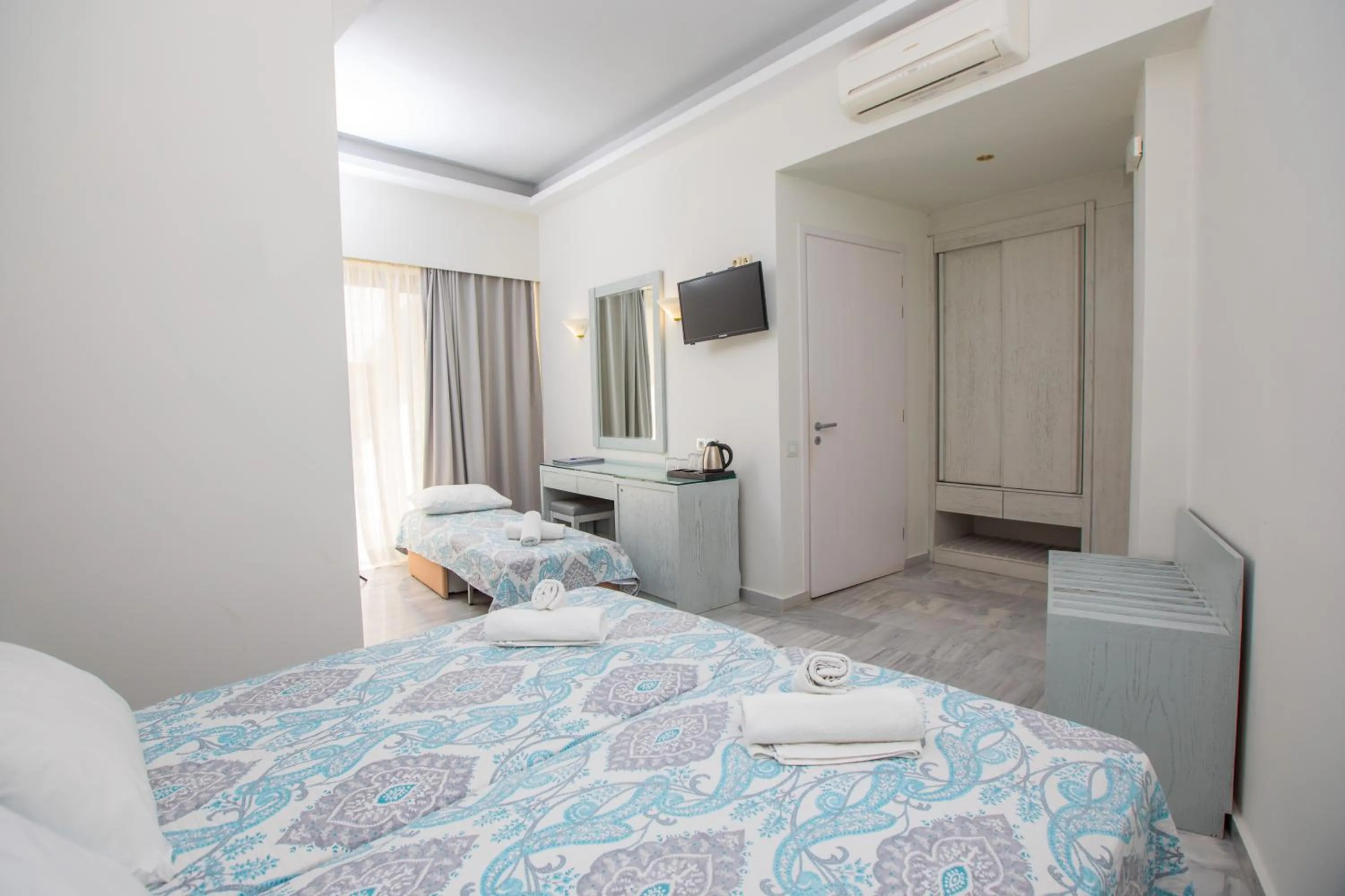 TV and multimedia, Bed in Anita Beach Hotel- Adults Only