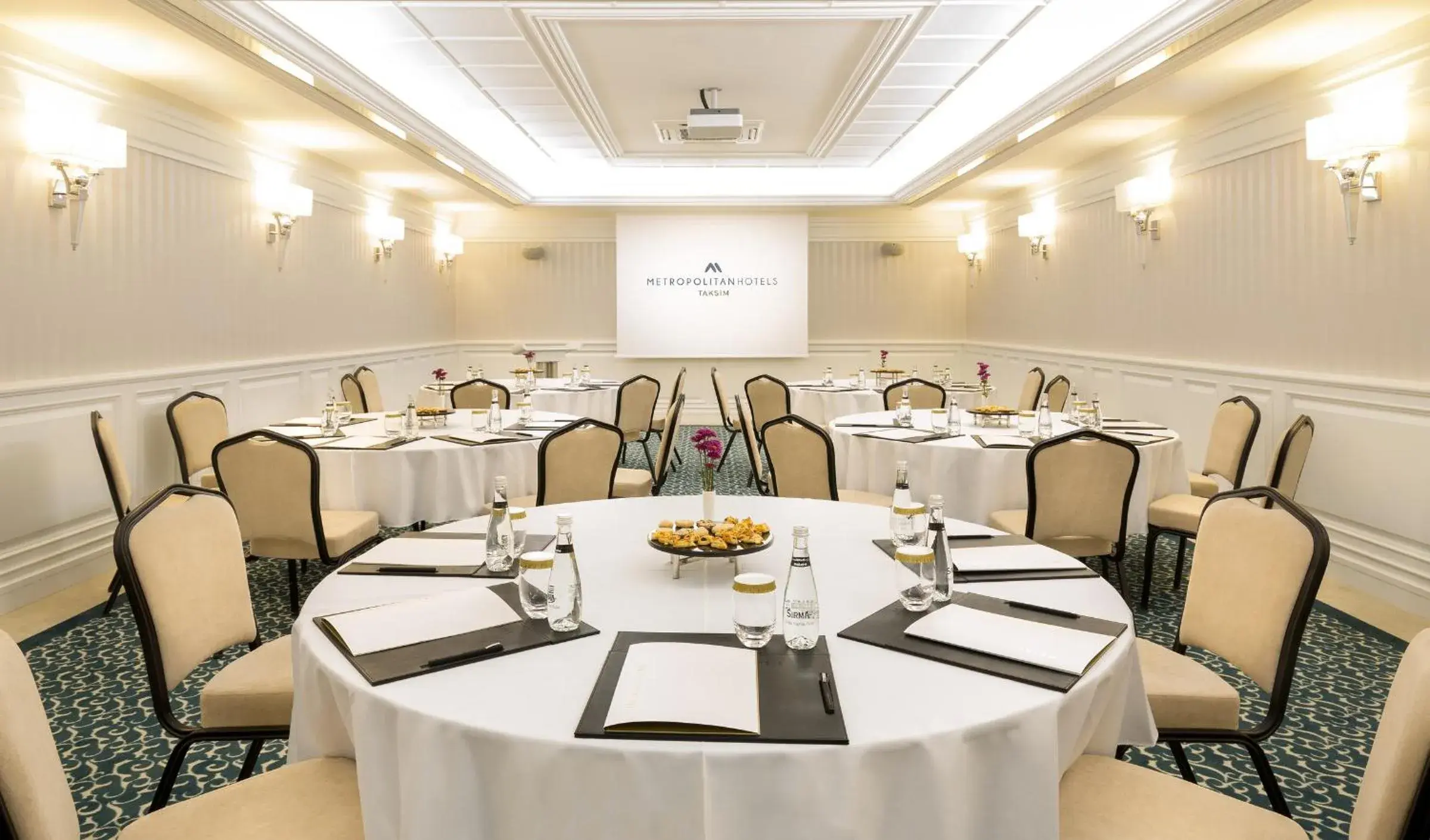 Meeting/conference room, Banquet Facilities in Metropolitan Hotels Taksim