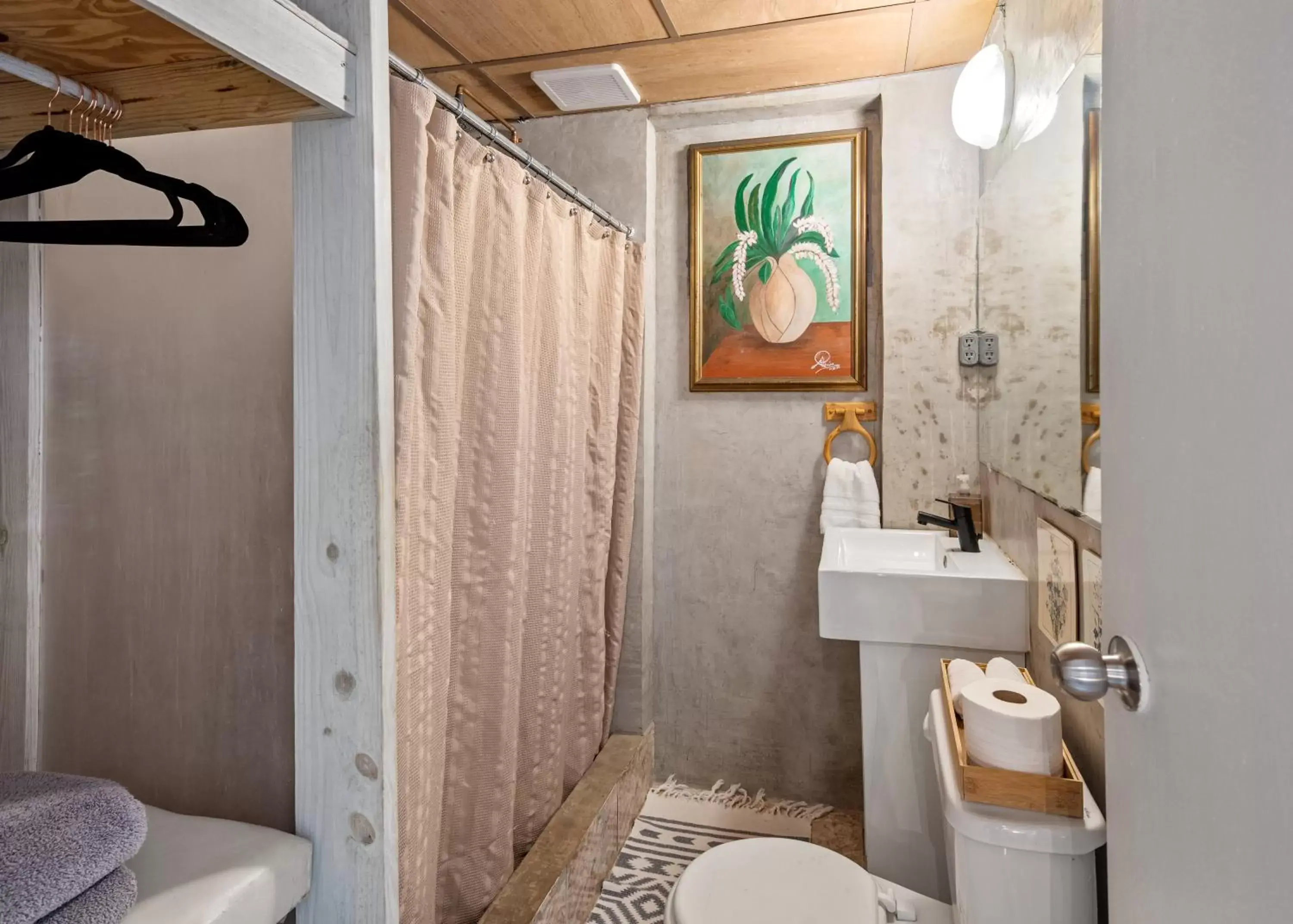 Bathroom in La Botanica Hotel