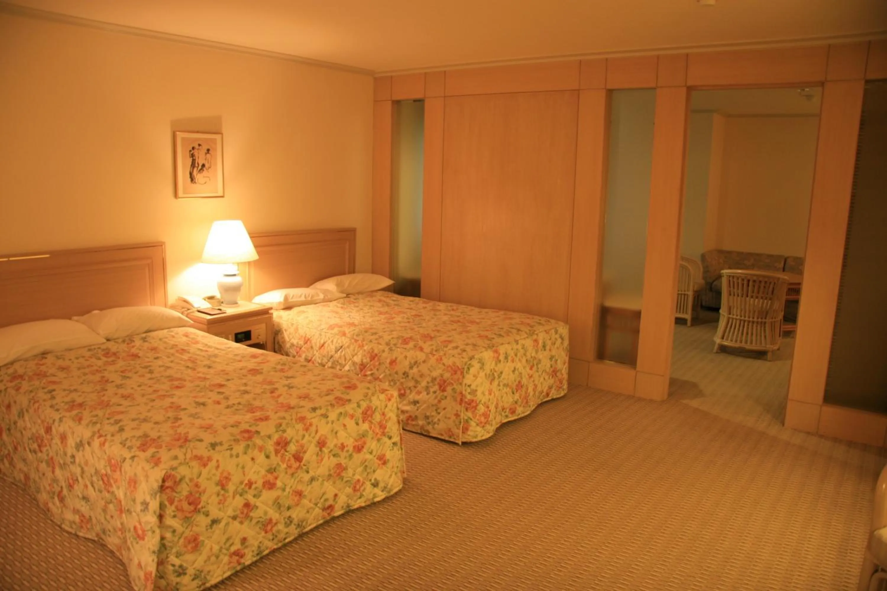 Photo of the whole room, Bed in Kyu Karuizawa Hotel Otowa No Mori