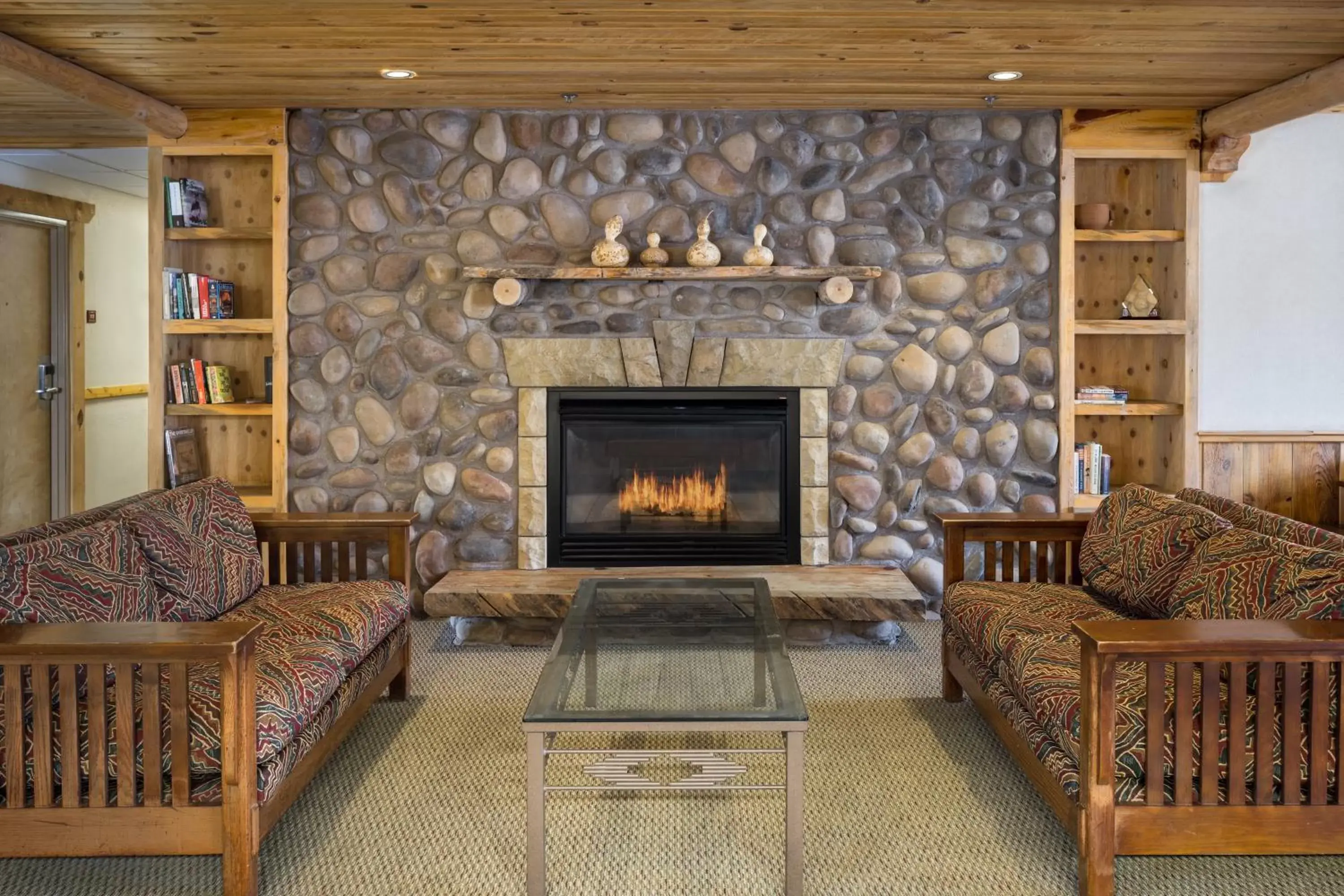 Lobby or reception, Seating Area in River Canyon Lodge