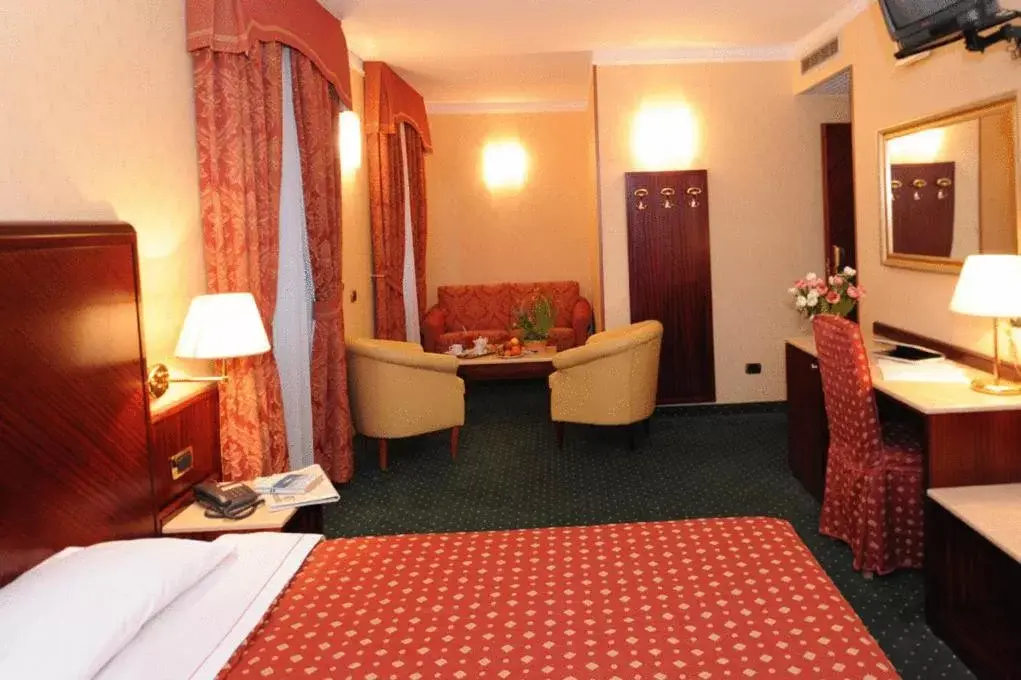 Photo of the whole room, Bed in Hotel La Spia D'Italia