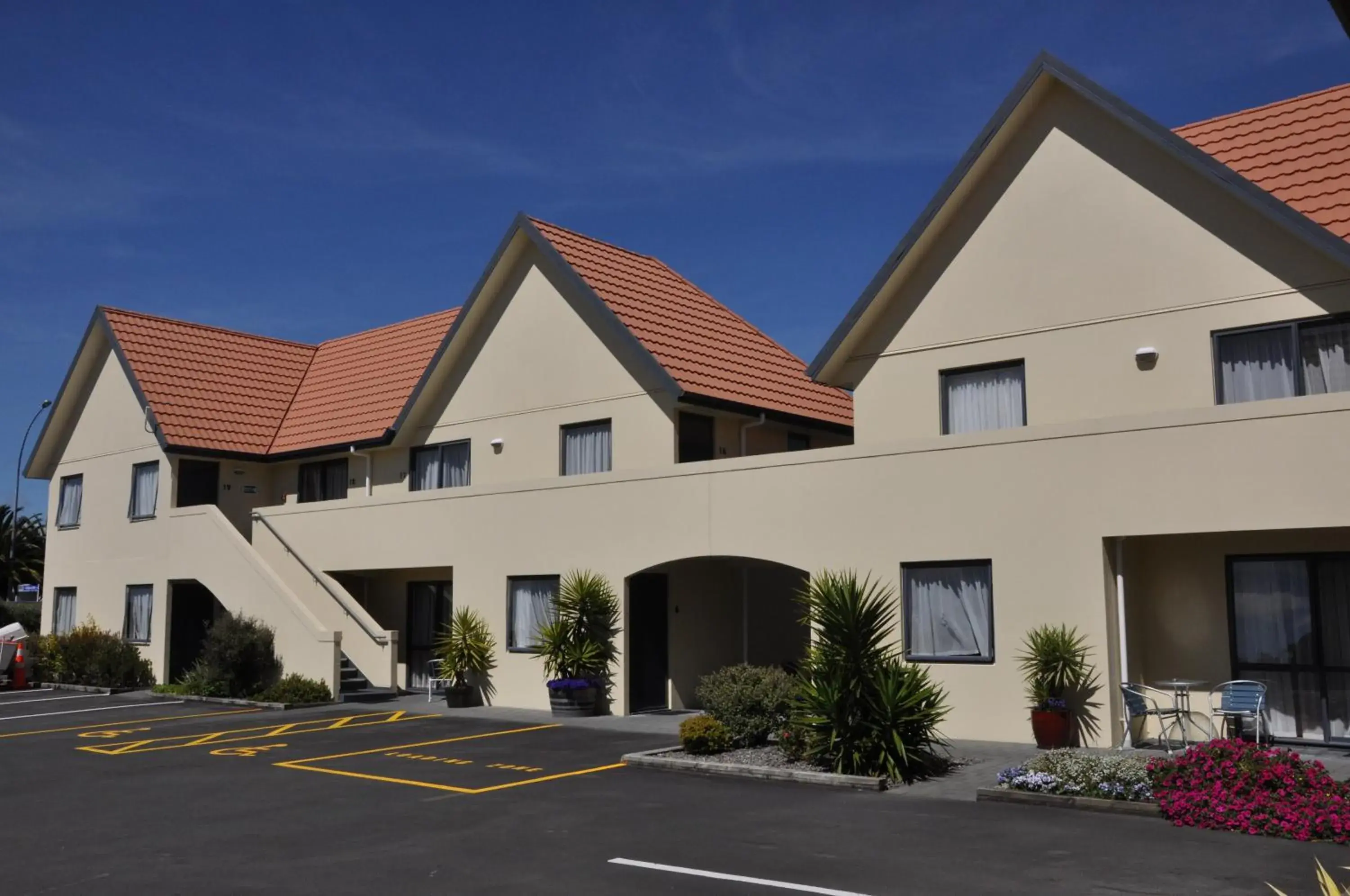 Facade/entrance, Property Building in Bella Vista Motel Hamilton