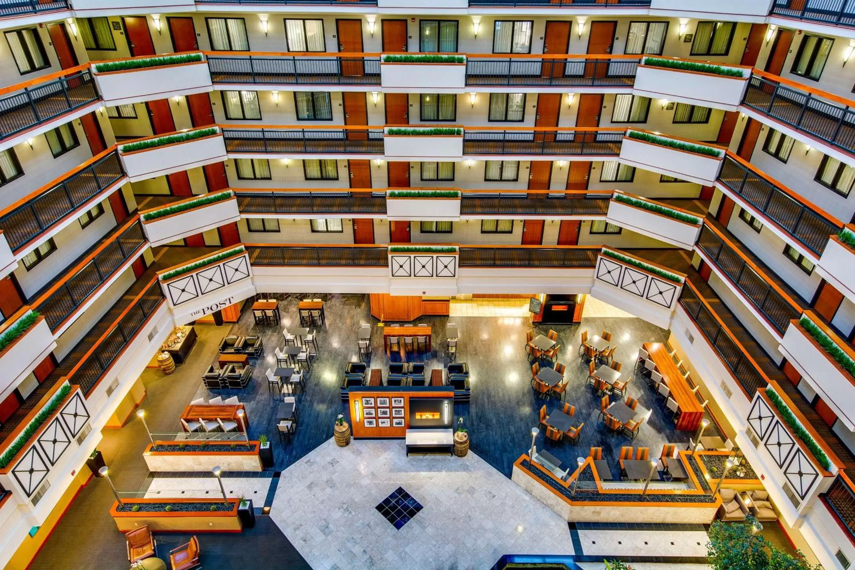 Lobby or reception in Embassy Suites by Hilton Louisville East