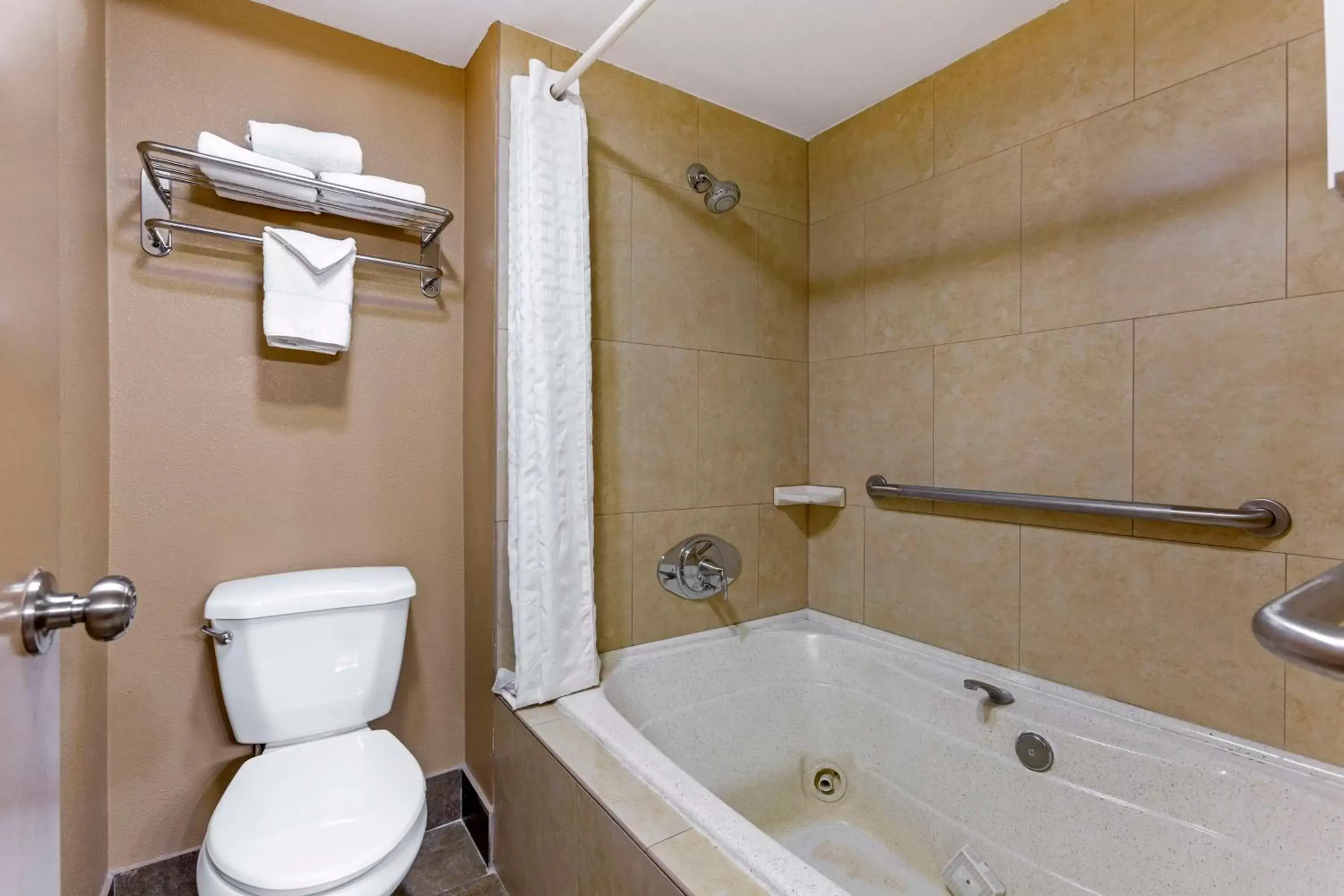 Bathroom in Best Western Royal Sun Inn & Suites