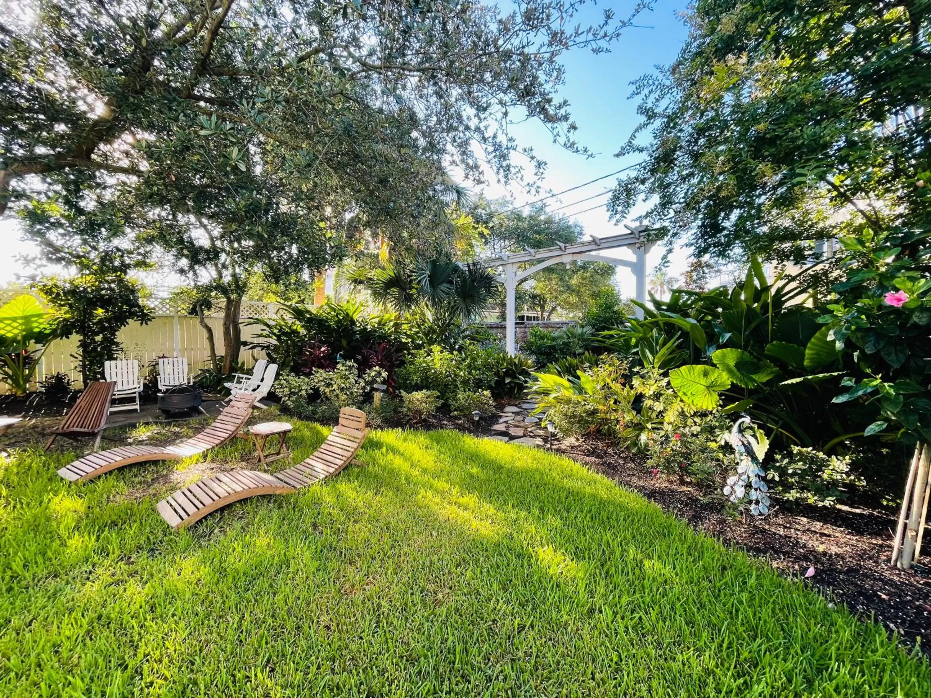 Garden in Virginia Point INN