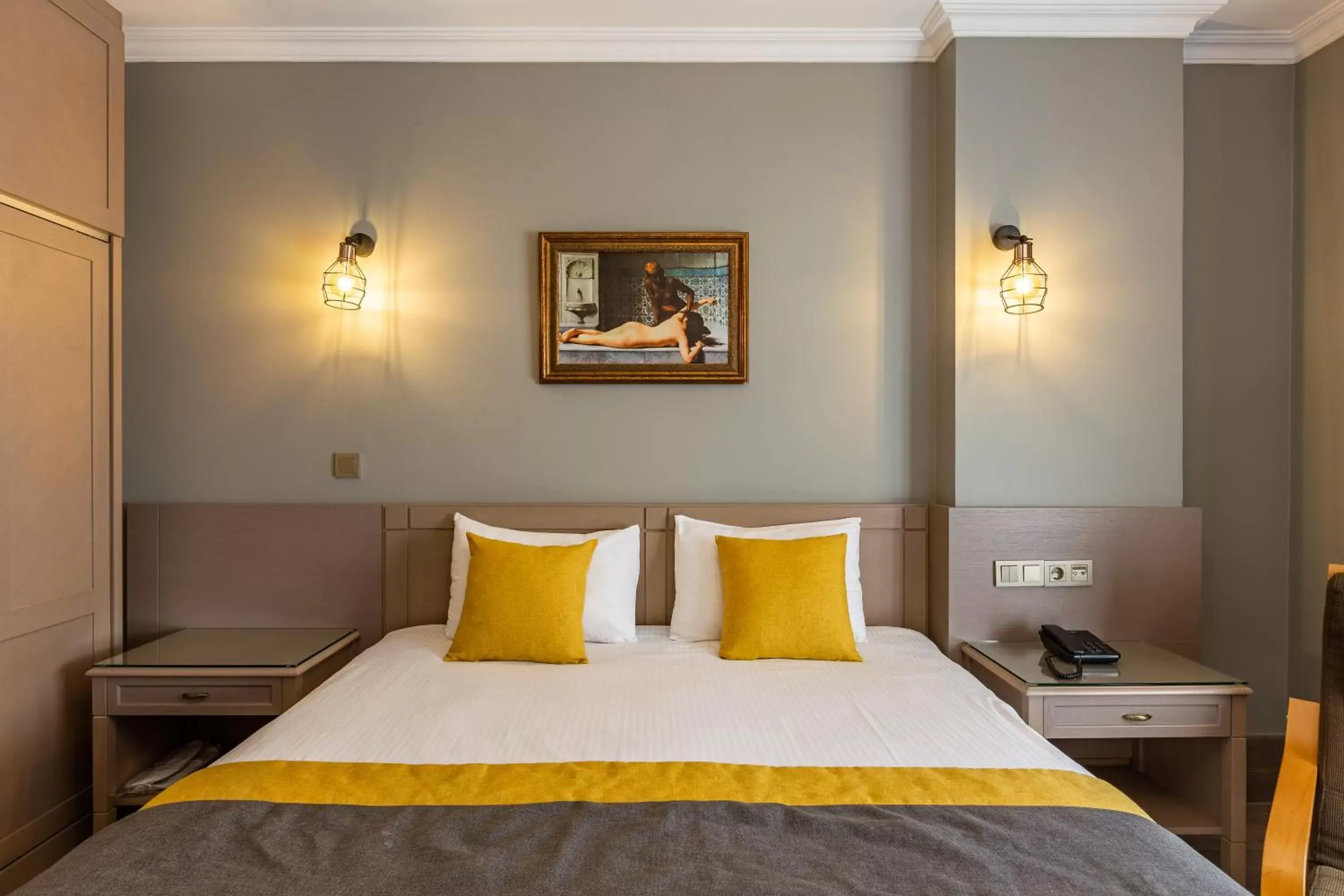 Superior Double Room with Turkish Bath in Seraglio Hotel & Suites Superior Double Room with Turkish Bath in Seraglio Hotel & Suites