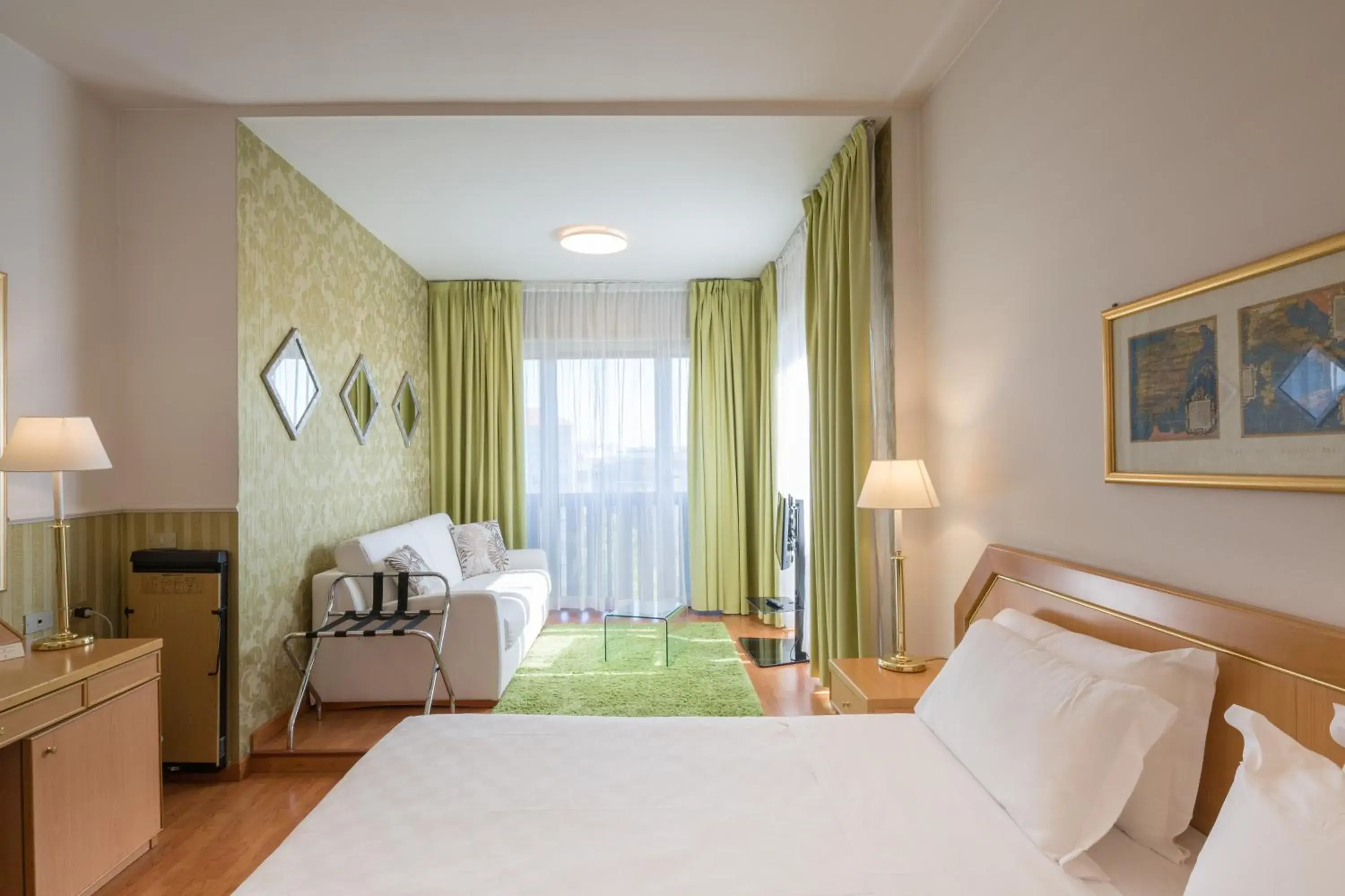 Bedroom, Bed in Hotel Nasco