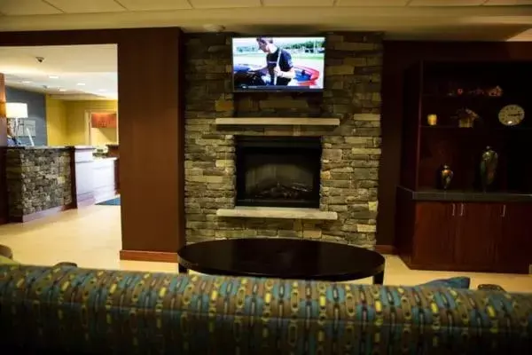 Lobby or reception in Holiday Inn Express Milford, an IHG Hotel