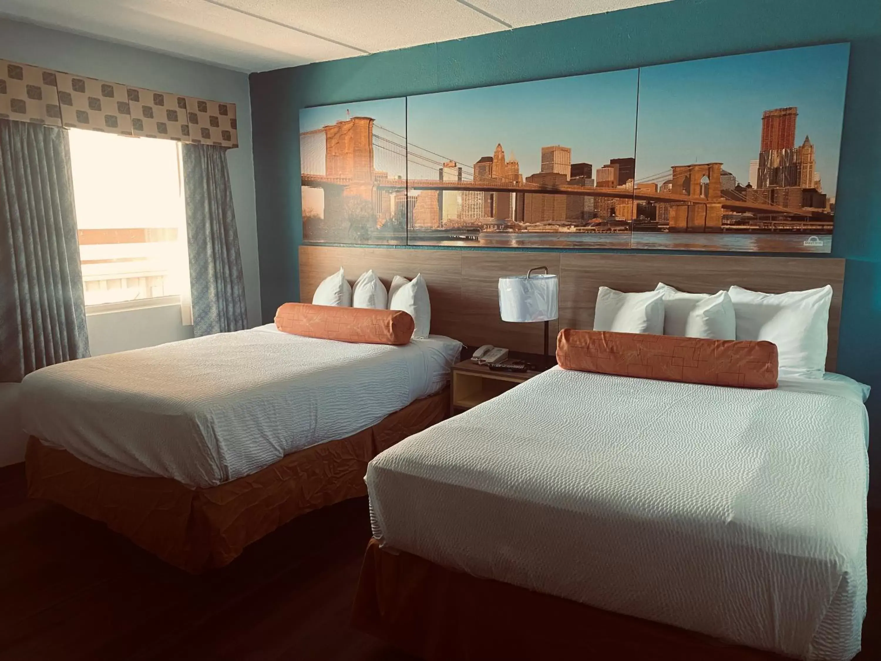 Bed in Days Inn by Wyndham Queensbury/Lake George