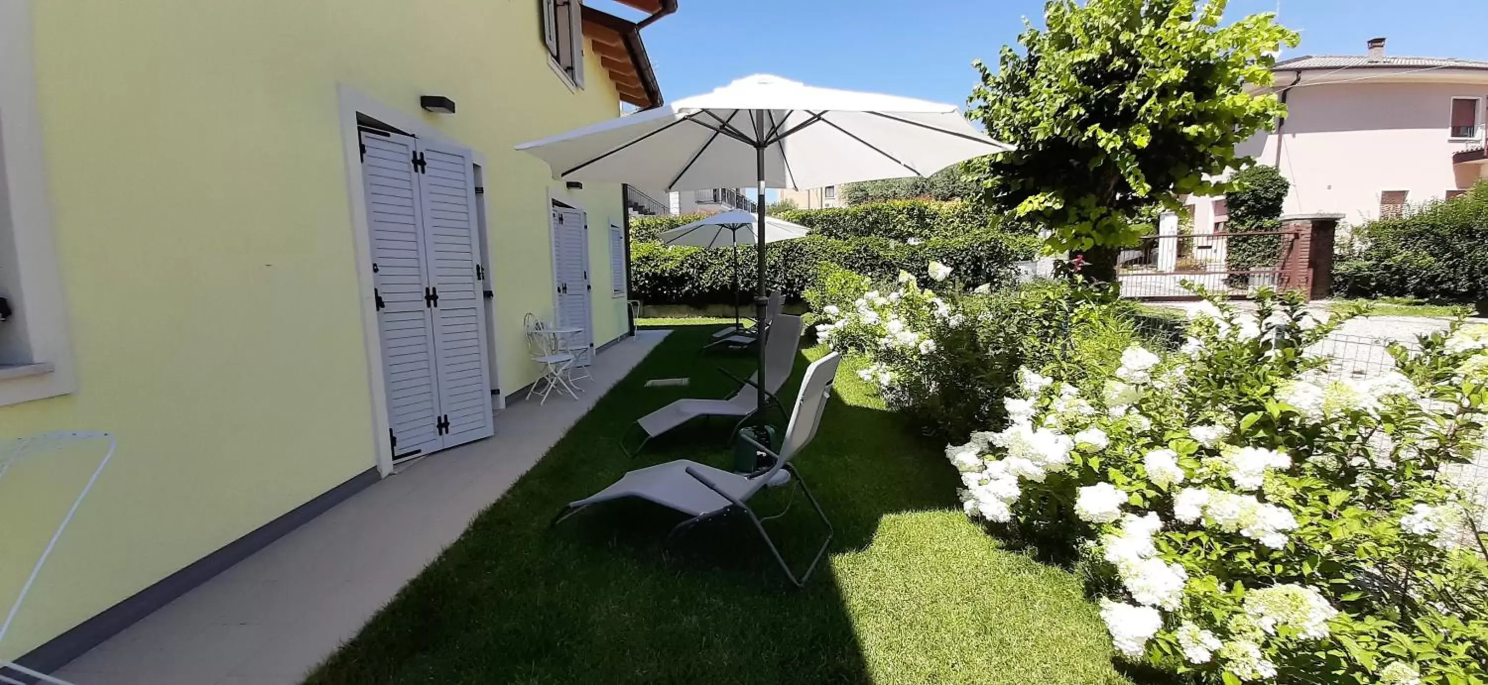 Garden, Property Building in Stella del Garda