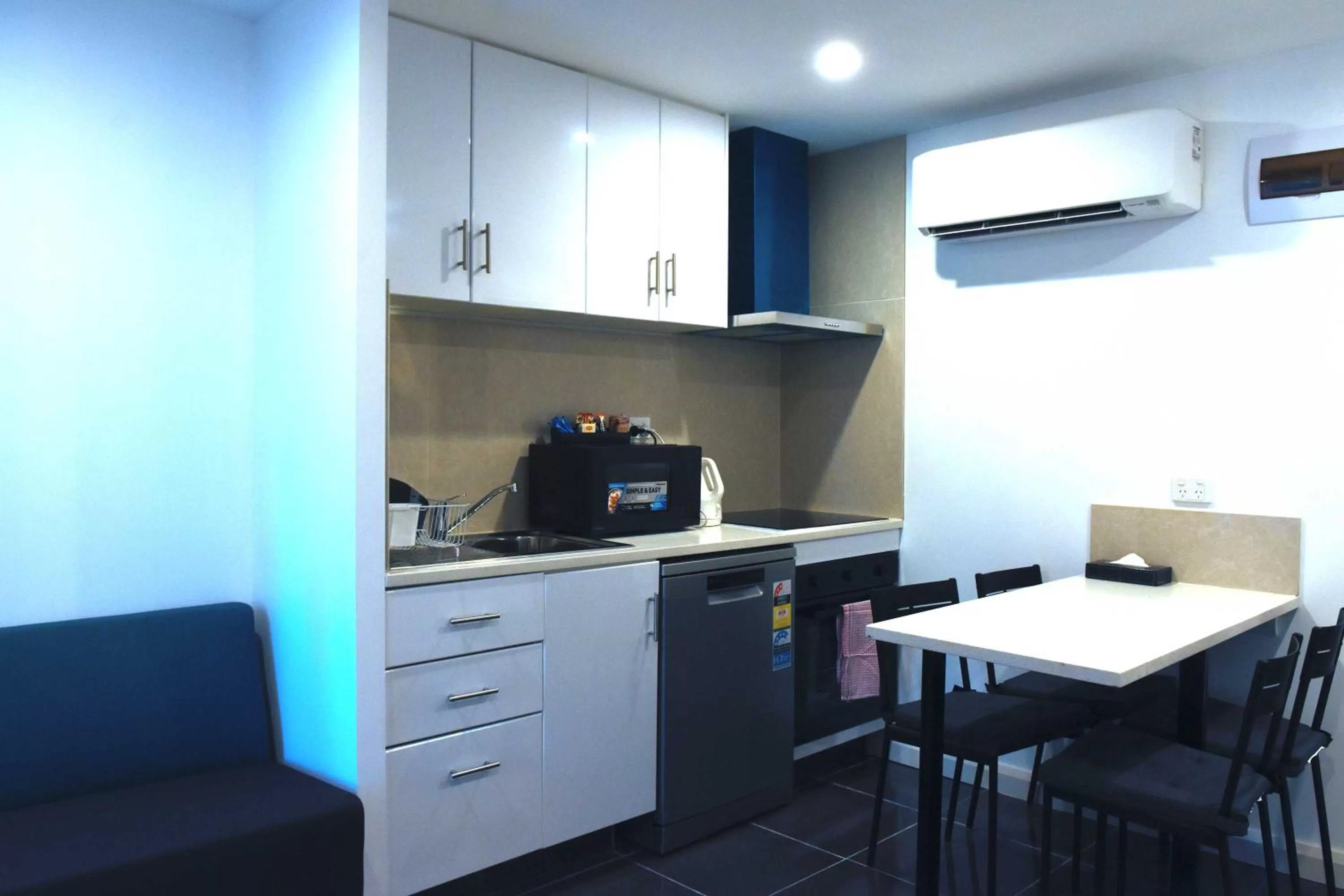 Dinner in Best Western Plus Buckingham International