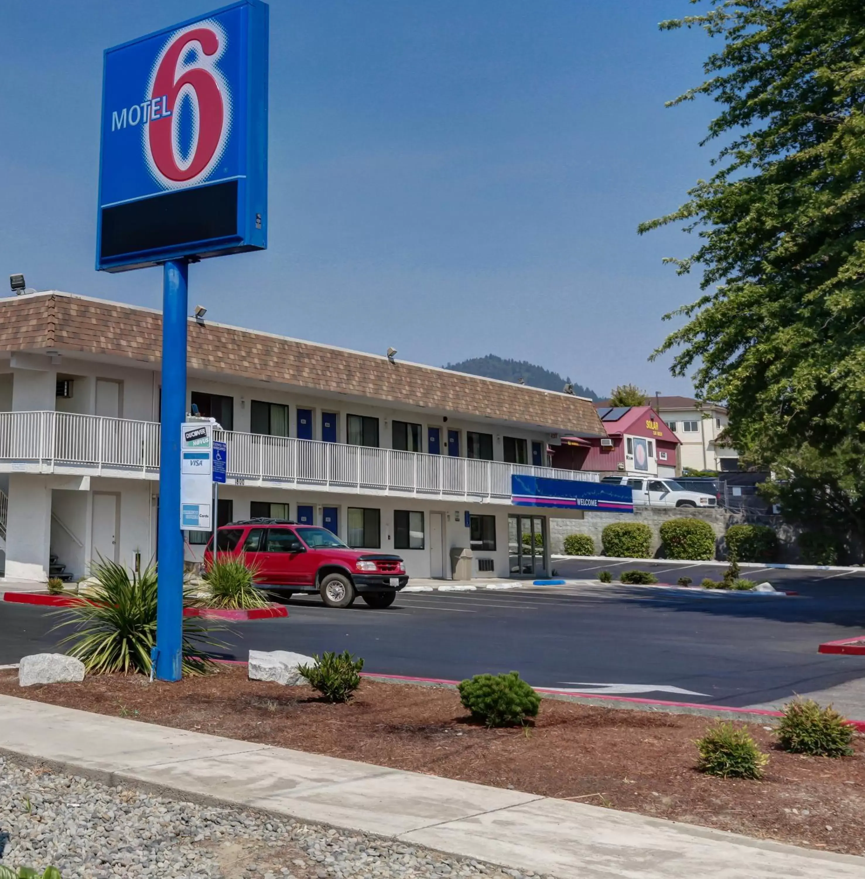 Facade/entrance in Motel 6-Grants Pass, OR Facade/entrance in Motel 6-Grants Pass, OR
