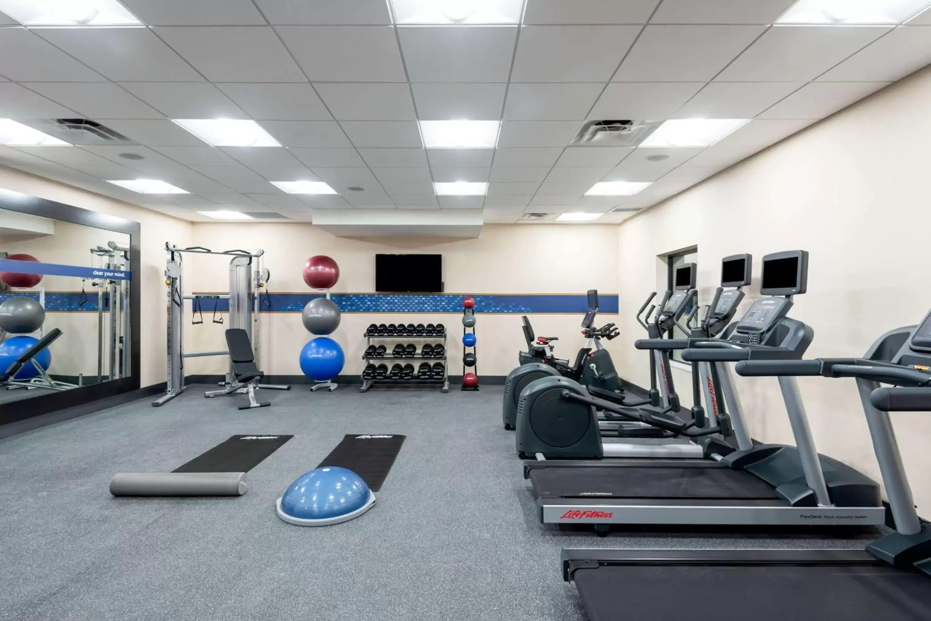 Fitness centre/facilities, Fitness Center/Facilities in Hampton Inn Baltimore Bayview Campus