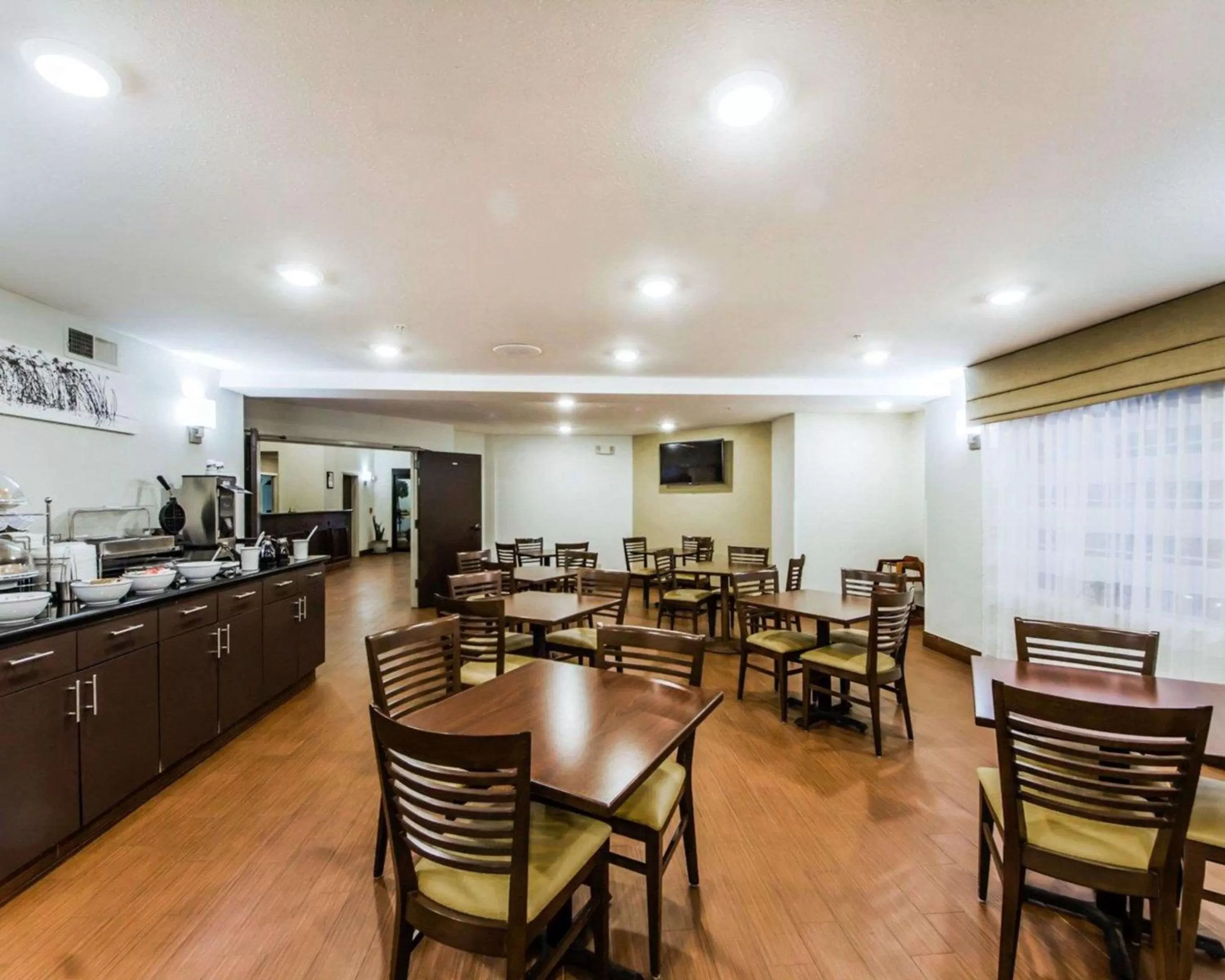 Restaurant/places to eat in Sleep Inn & Suites Guthrie - Edmond North