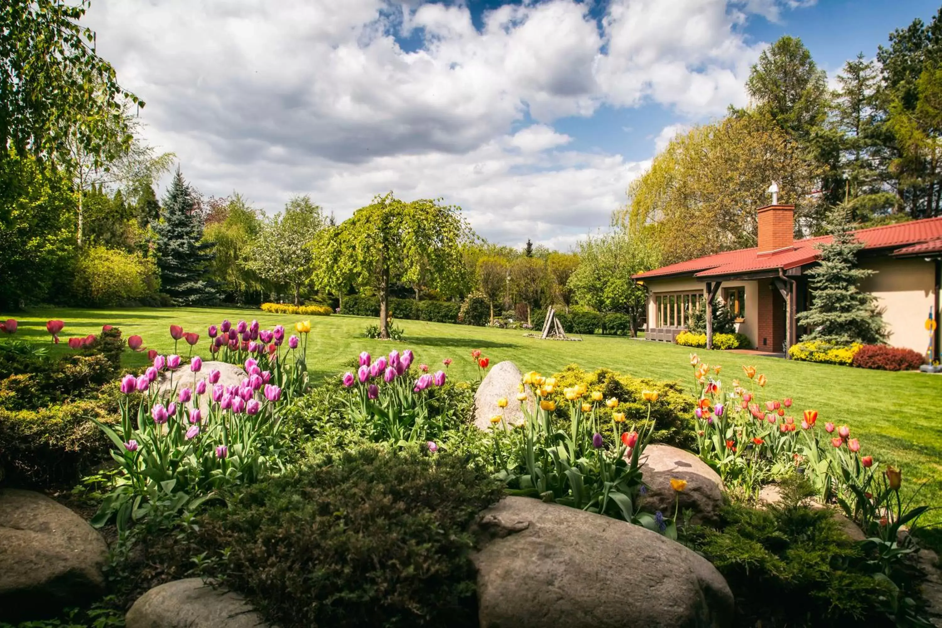 Restaurant/places to eat, Garden in Hotel Platan